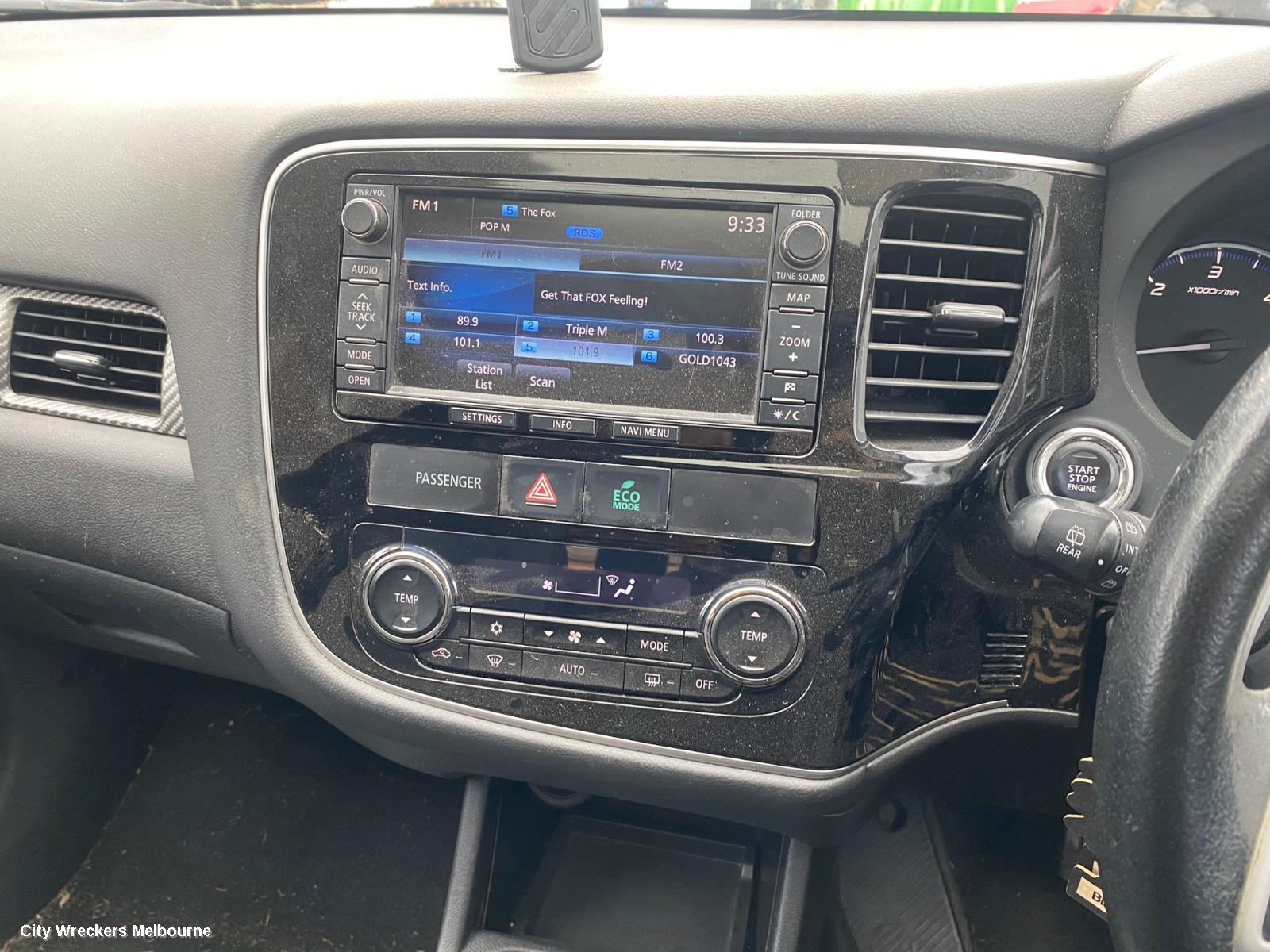 MITSUBISHI OUTLANDER RADIO/CD/DVD/SAT/TV, DISPLAY/HEAD UNIT, SAT NAV TYPE, W-12, ZJ-ZK, 07/2013 - 07/2016