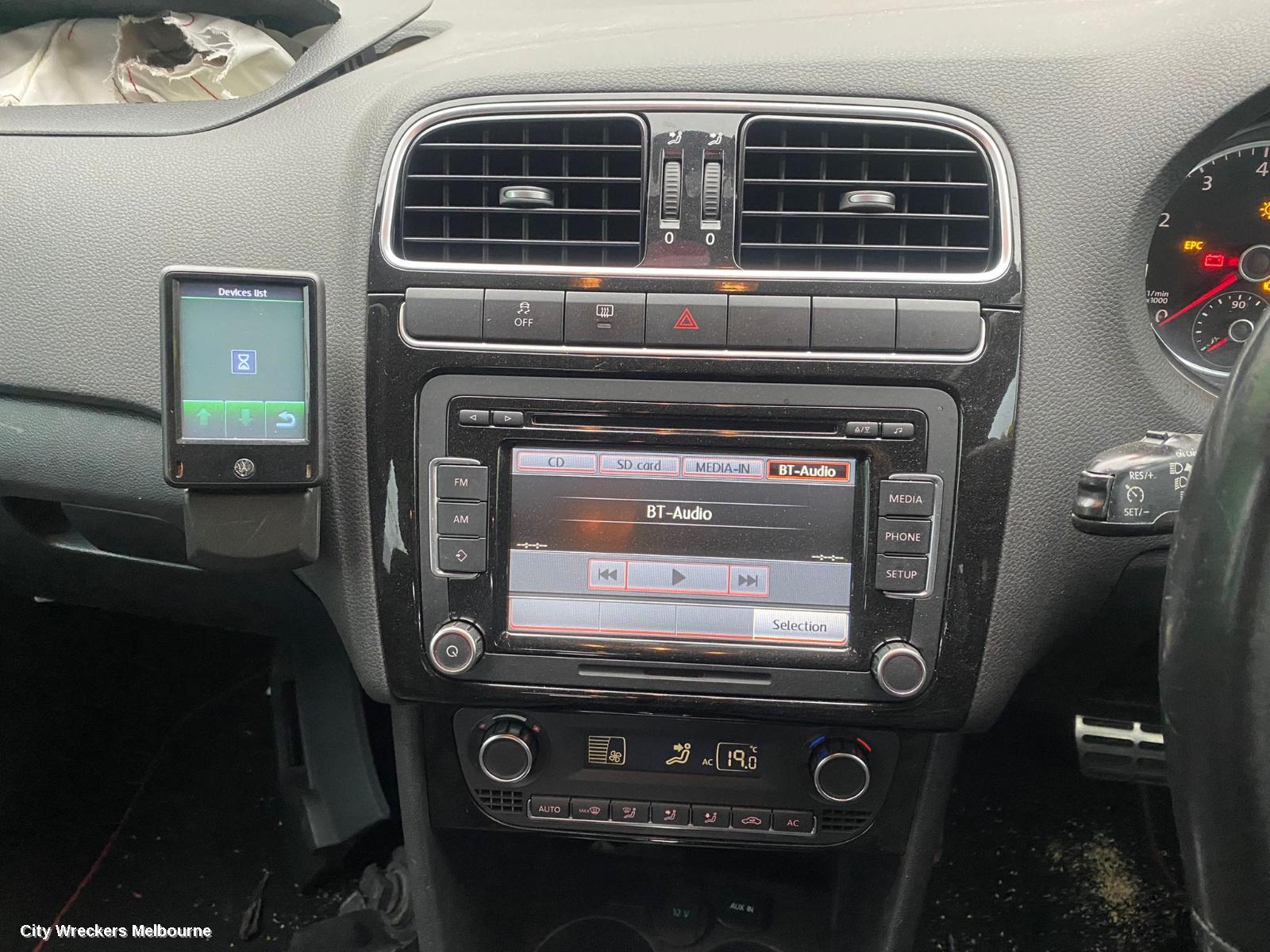 VOLKSWAGEN POLO RADIO/CD/DVD/SAT/TV, DISPLAY & HEAD UNIT (RCD510), 6R, 05/2010 - 09/2017