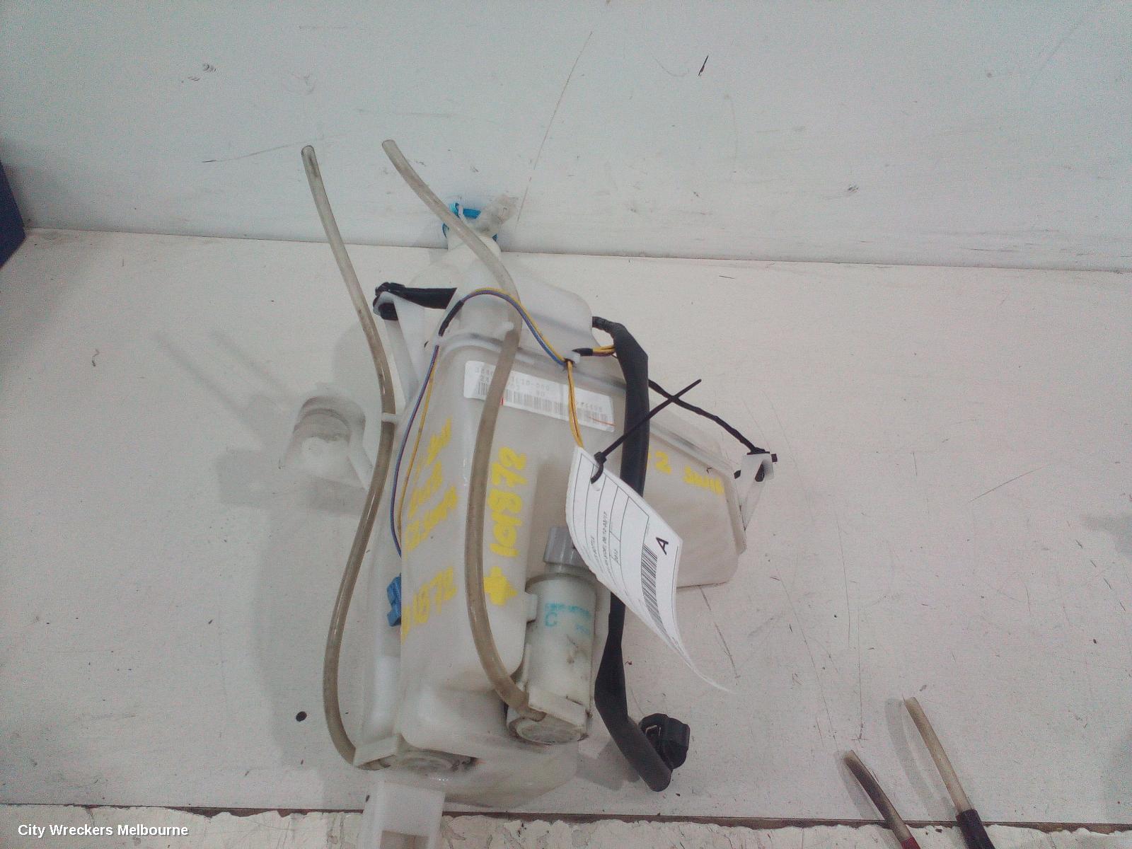 SUZUKI SWIFT WASHER BOTTLE, FZ, NON H/LAMP WASHER (RH SIDE), 08/2010 - 03/2017