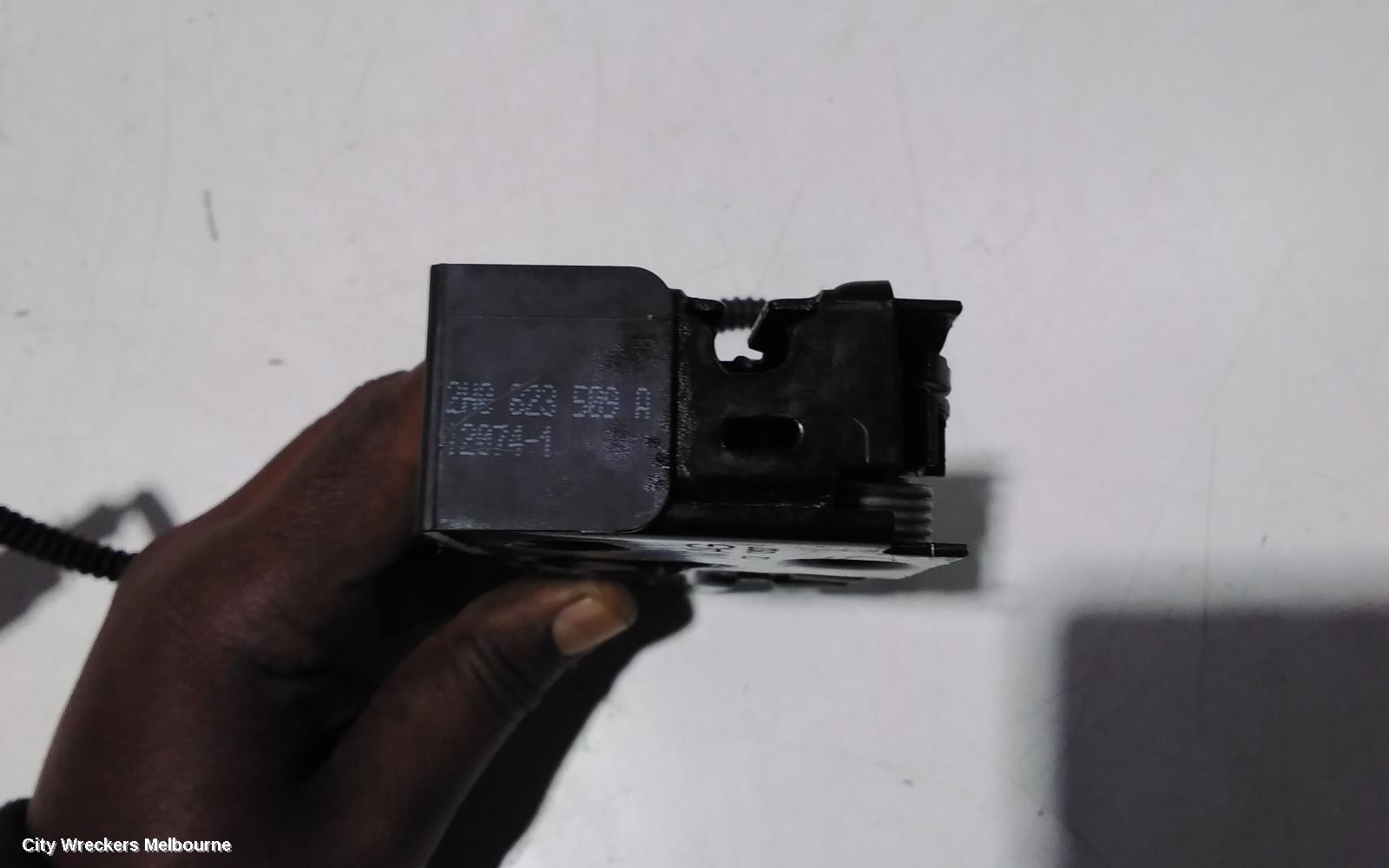VOLKSWAGEN AMAROK BONNET LOCK/SUPPORT, 2H, 12/2010 ONWARDS