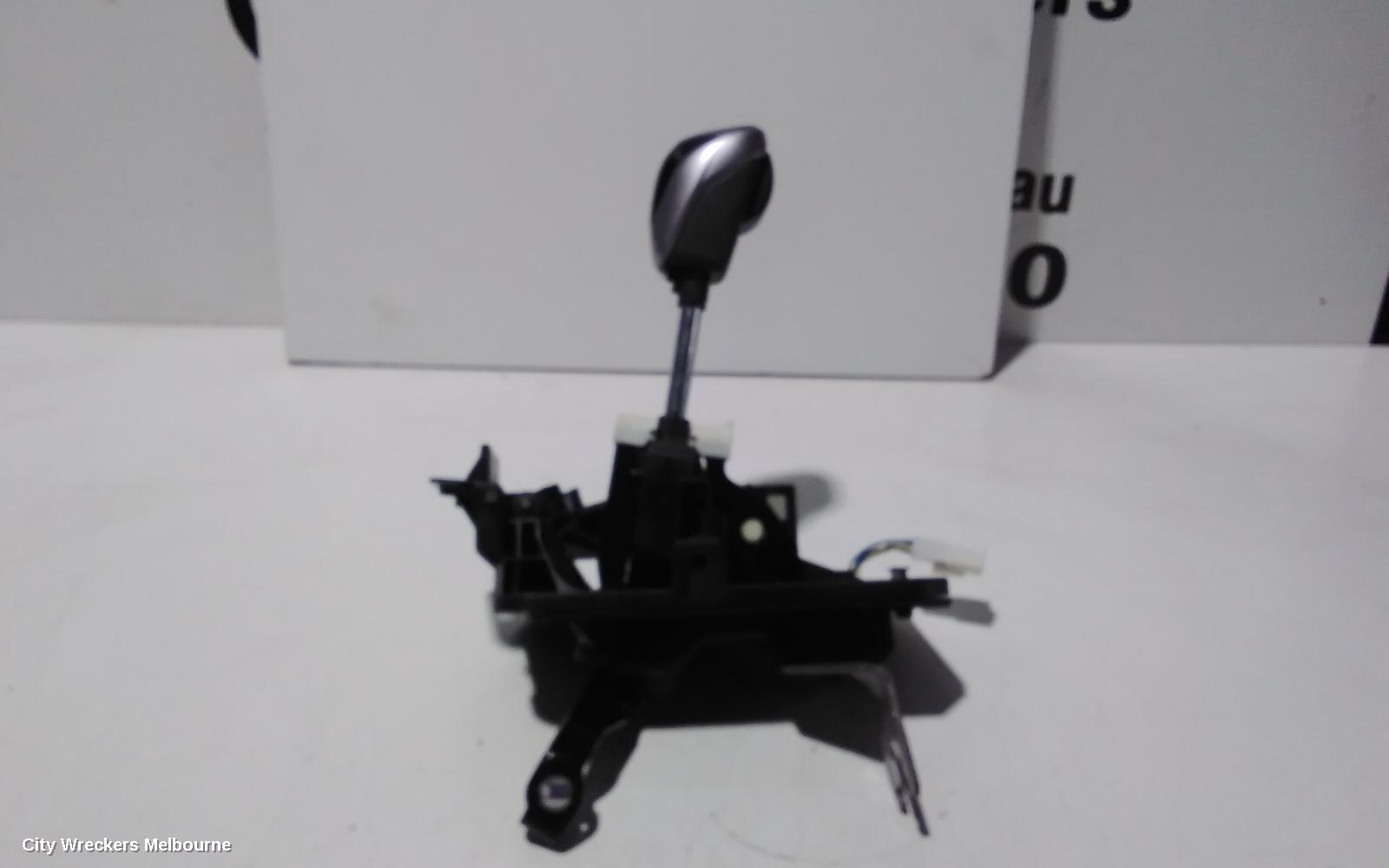 SUBARU XV GEAR STICK/SHIFTER, G5X, 03/2017 - 06/2023