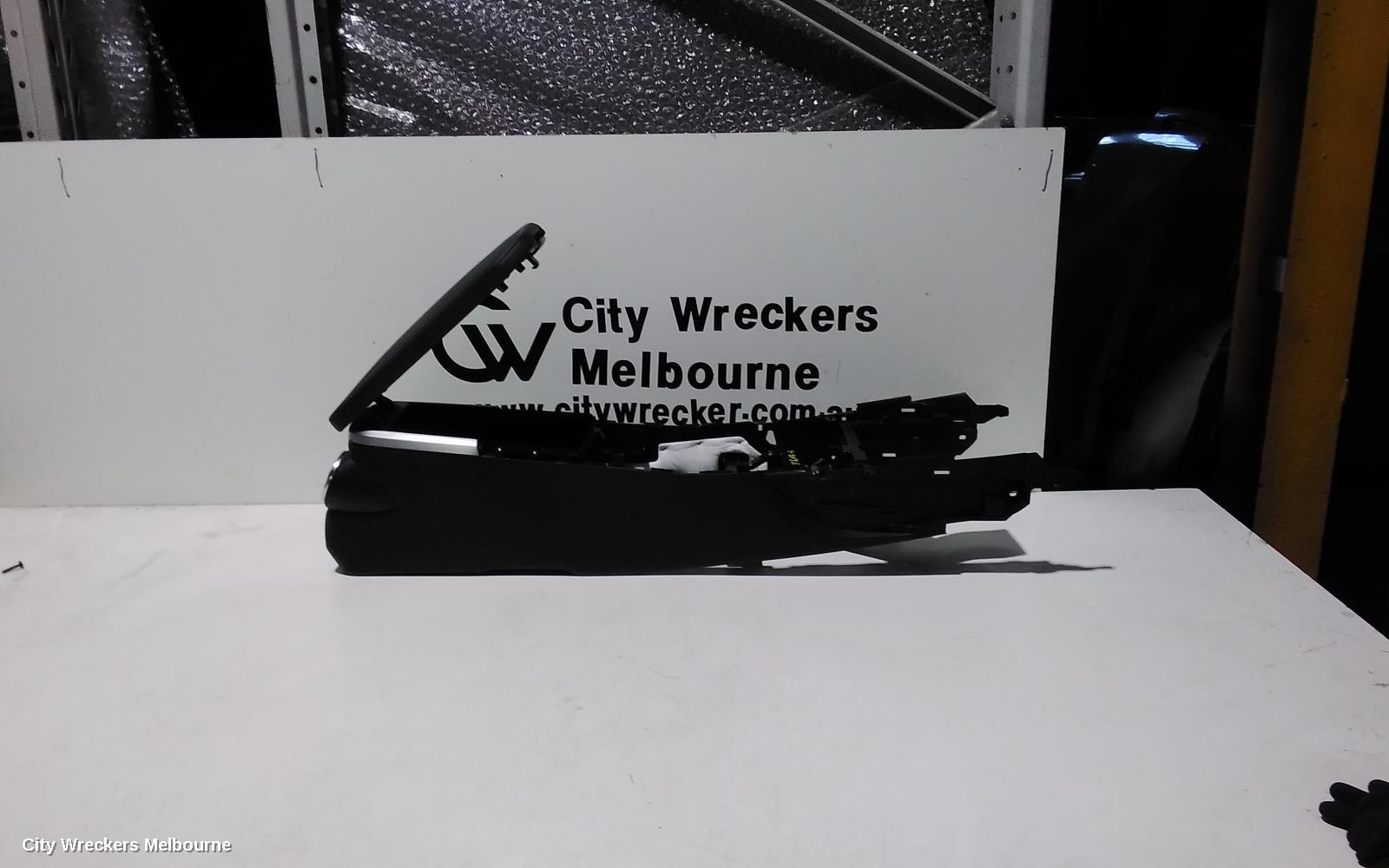 KIA STINGER CONSOLE, CK, 06/2017 - 04/2023