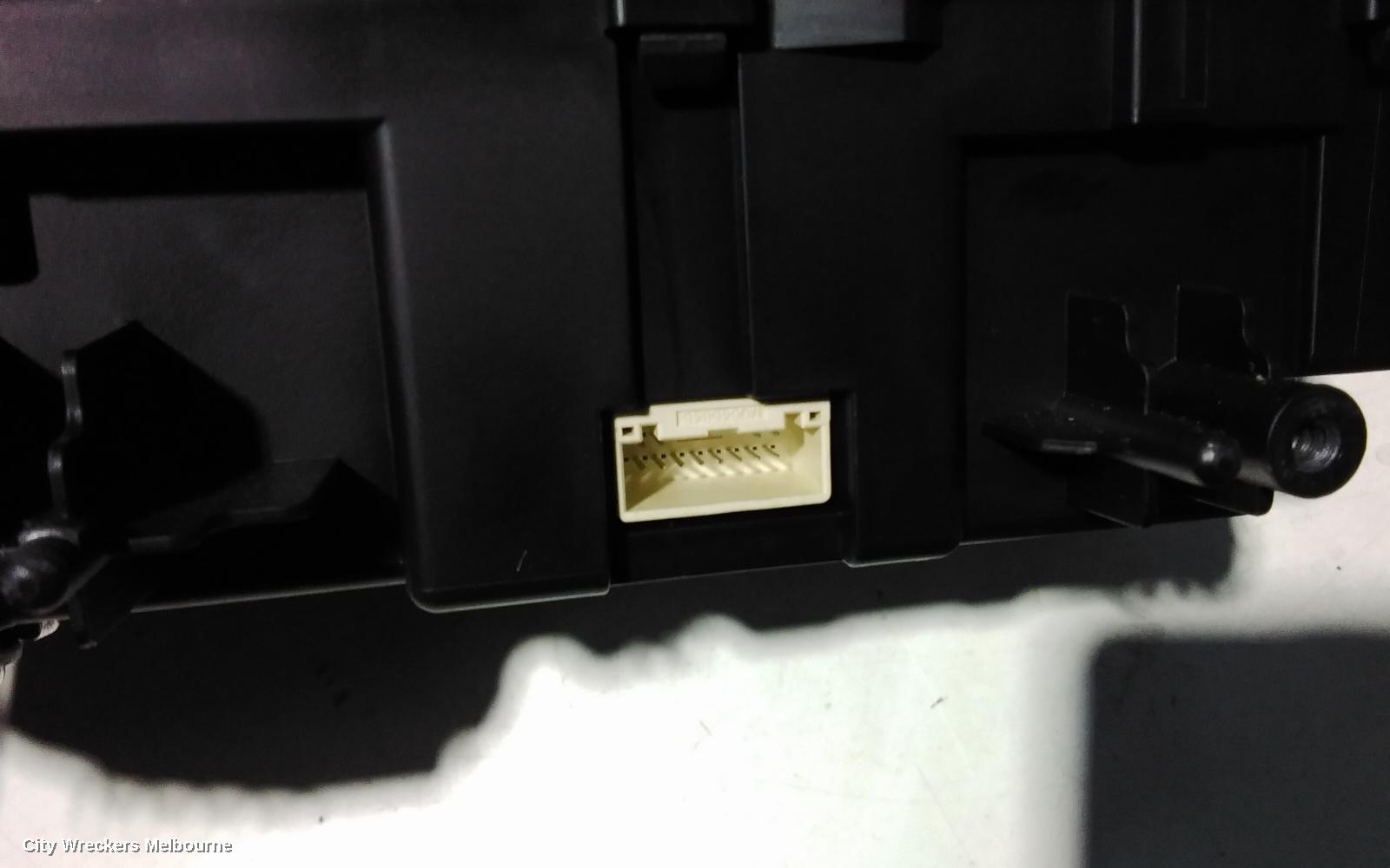 KIA STINGER RADIO/CD/DVD/SAT/TV, DASH RADIO CONTROL PANEL/CONTROL UNIT, CK, 06/2017 ONWARDS