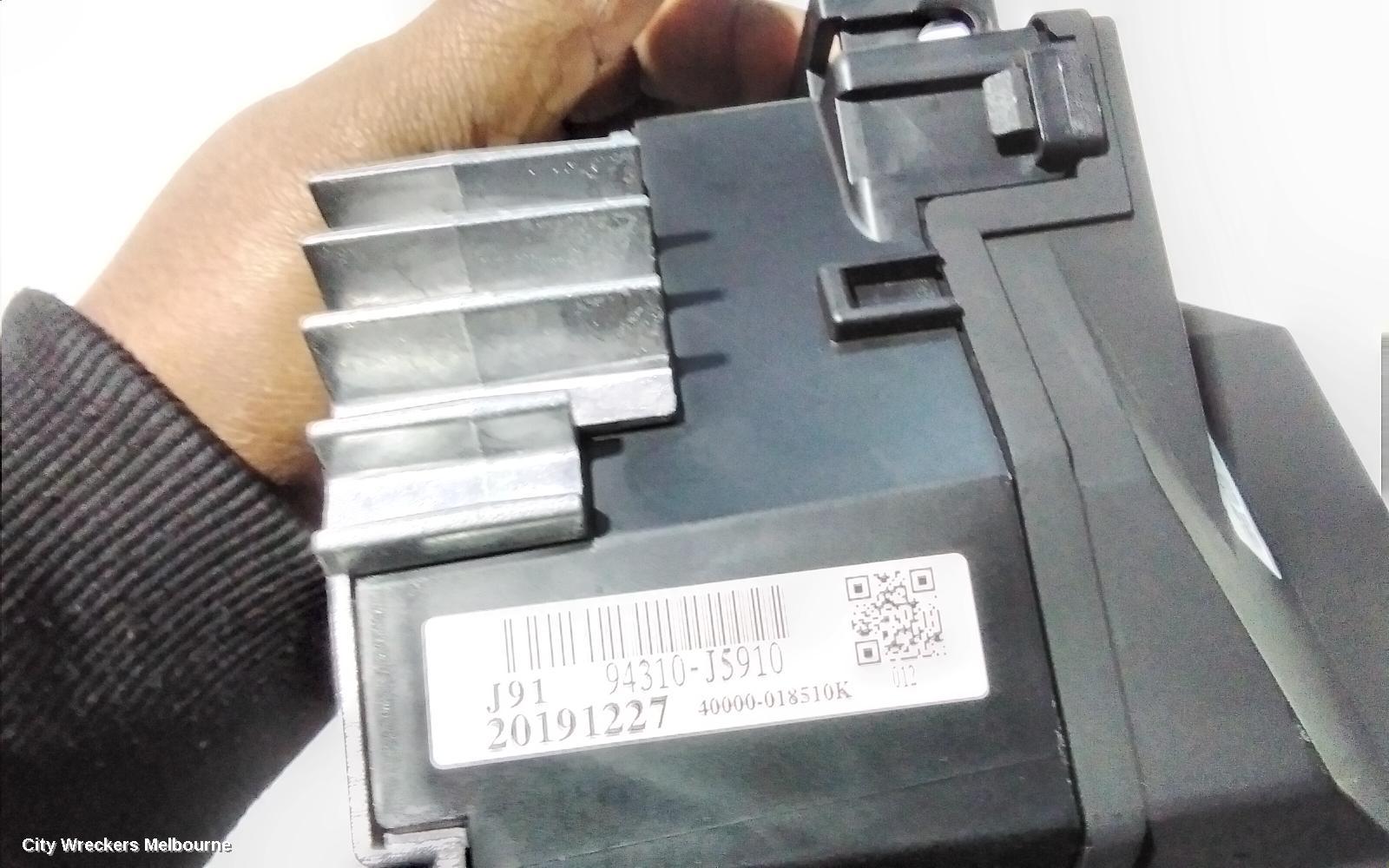 KIA STINGER RADIO/CD/DVD/SAT/TV, DASH RADIO CONTROL PANEL/CONTROL UNIT, CK, 06/2017 ONWARDS