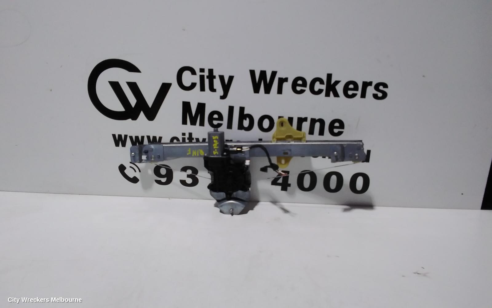 RENAULT CLIO RIGHT FRONT WINDOW REG/MOTOR, X98, 09/2013 - 10/2019