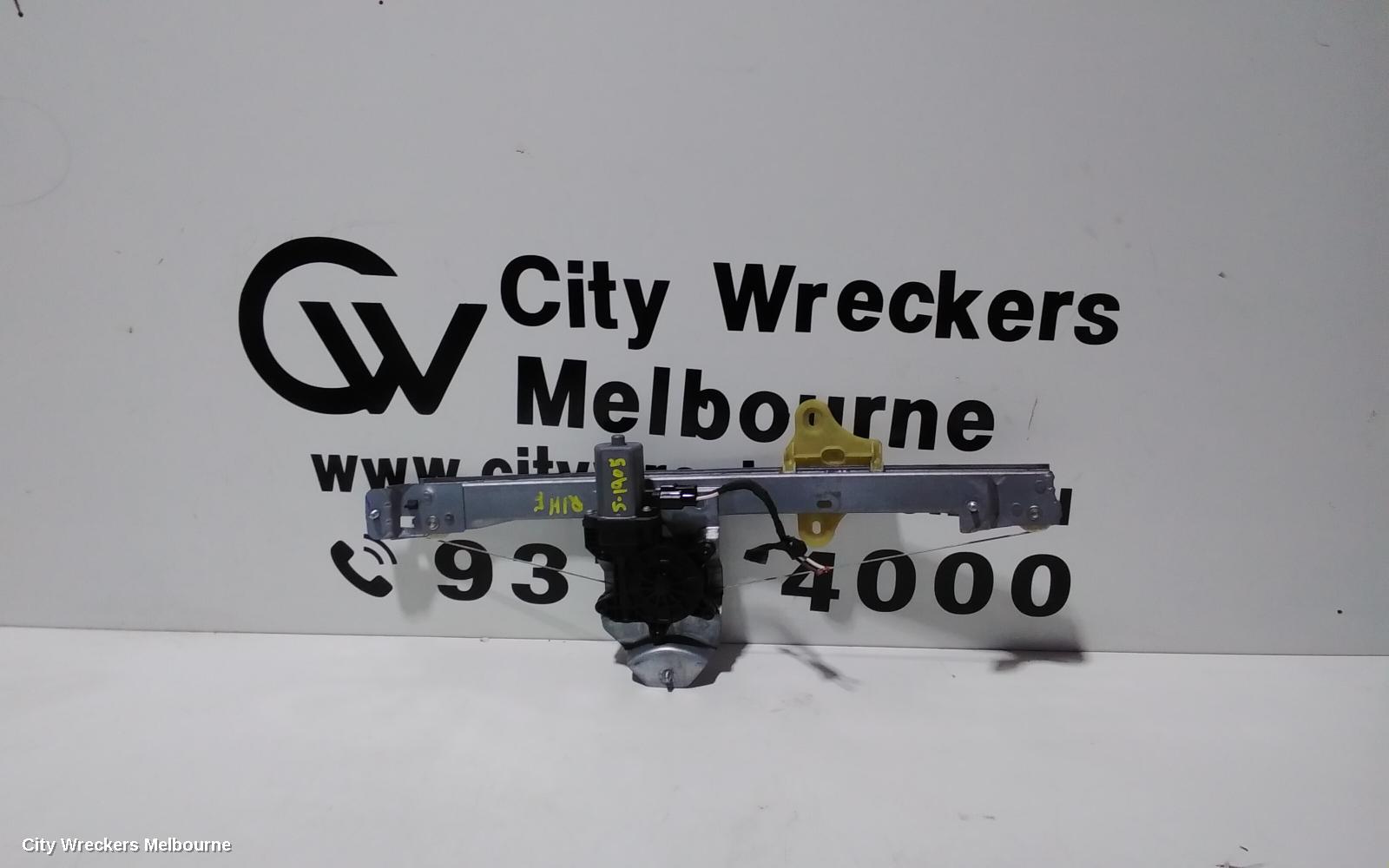 RENAULT CLIO RIGHT FRONT WINDOW REG/MOTOR, X98, 09/2013 - 10/2019