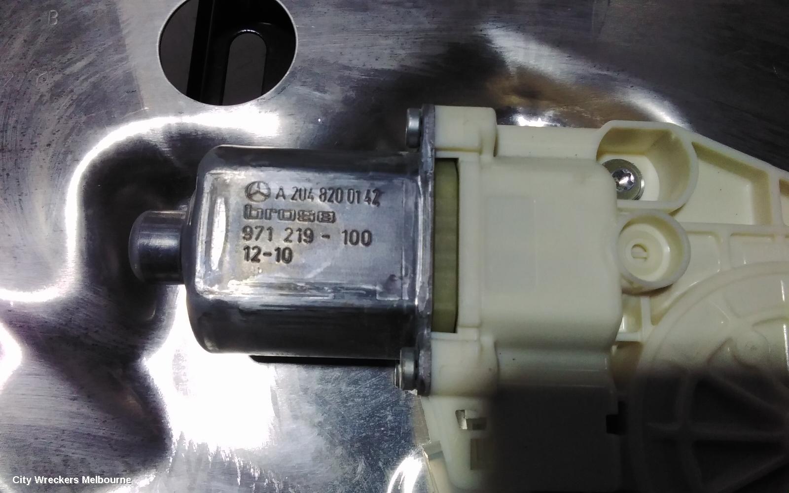 MERCEDES C CLASS RIGHT FRONT WINDOW REG/MOTOR, C204, DOOR REG ASSY (REG AND MOTOR), COUPE 05/2011 - 01/2015