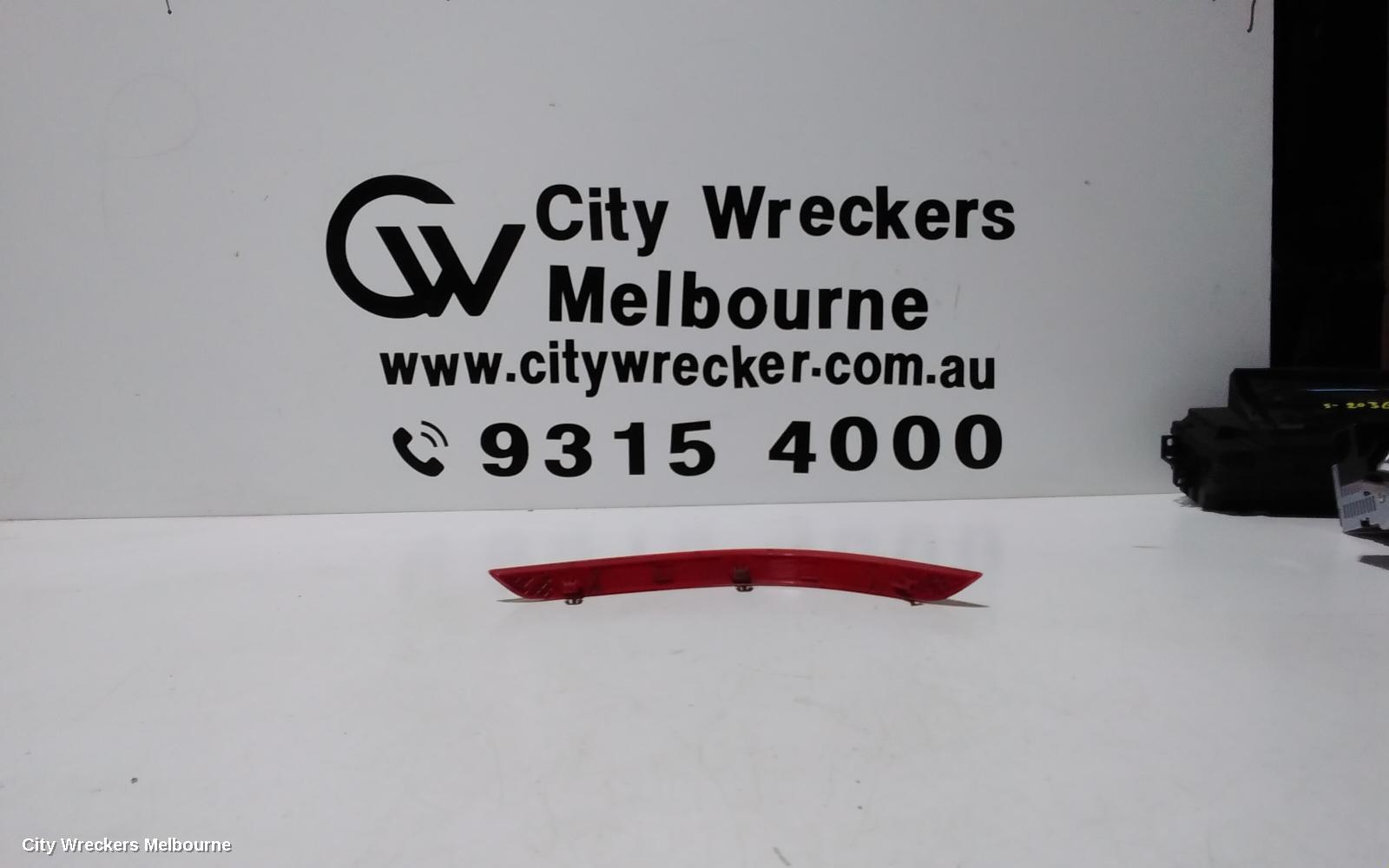 VOLKSWAGEN CADDY, 2KN, 12/2015 - 02/2021, LHR REAR BAR REFLECTOR: 102022