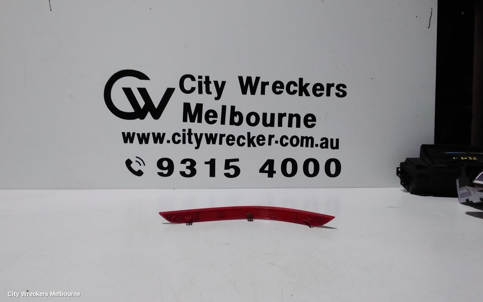 VOLKSWAGEN CADDY, 2KN, 12/2015 - 02/2021, LHR REAR BAR REFLECTOR: 102022