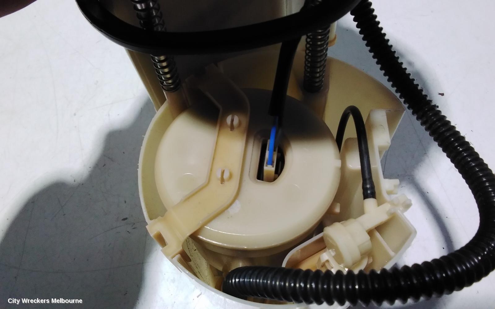 FORD FOCUS FUEL PUMP, PETROL, 2.0, NON TURBO, LW, 05/2011 - 08/2015