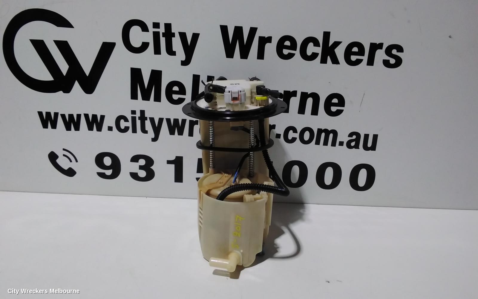 FORD FOCUS FUEL PUMP, PETROL, 2.0, NON TURBO, LW, 05/2011 - 08/2015