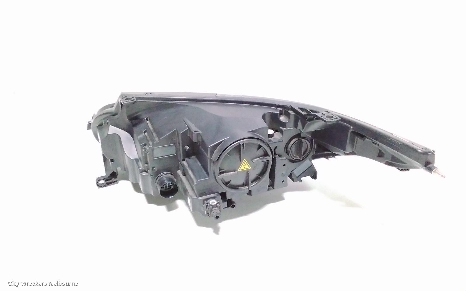 LAND ROVER RANGEROVER SPORT RIGHT HEADLAMP, L494, BI-XENON TYPE, HSE, 06/2013 - 10/2017