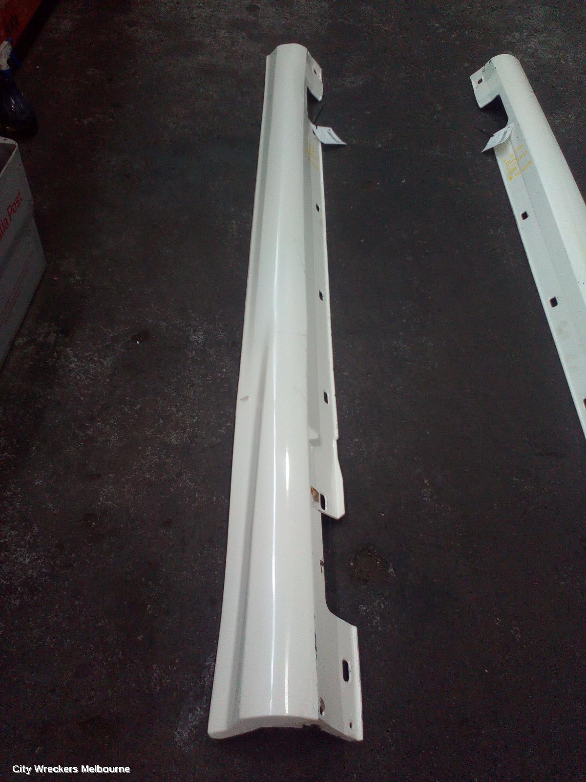 MERCEDES C CLASS SIDE STEP/SKIRT, W204/S204/C204, RH SIDE, 05/2011 - 01/2015