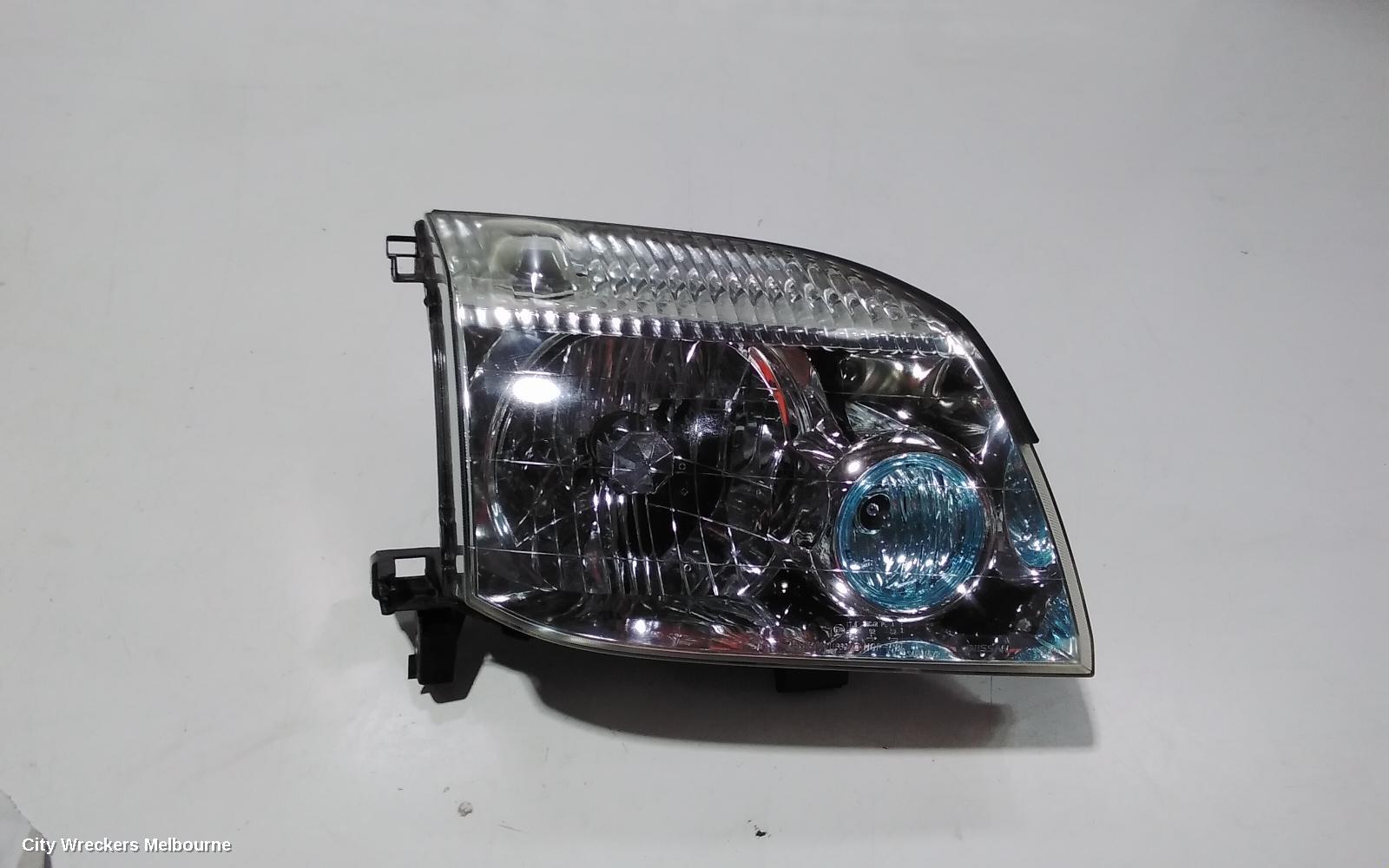 NISSAN XTRAIL RIGHT HEADLAMP, T30, BLUE LENS TYPE, 10/2001 - 09/2007