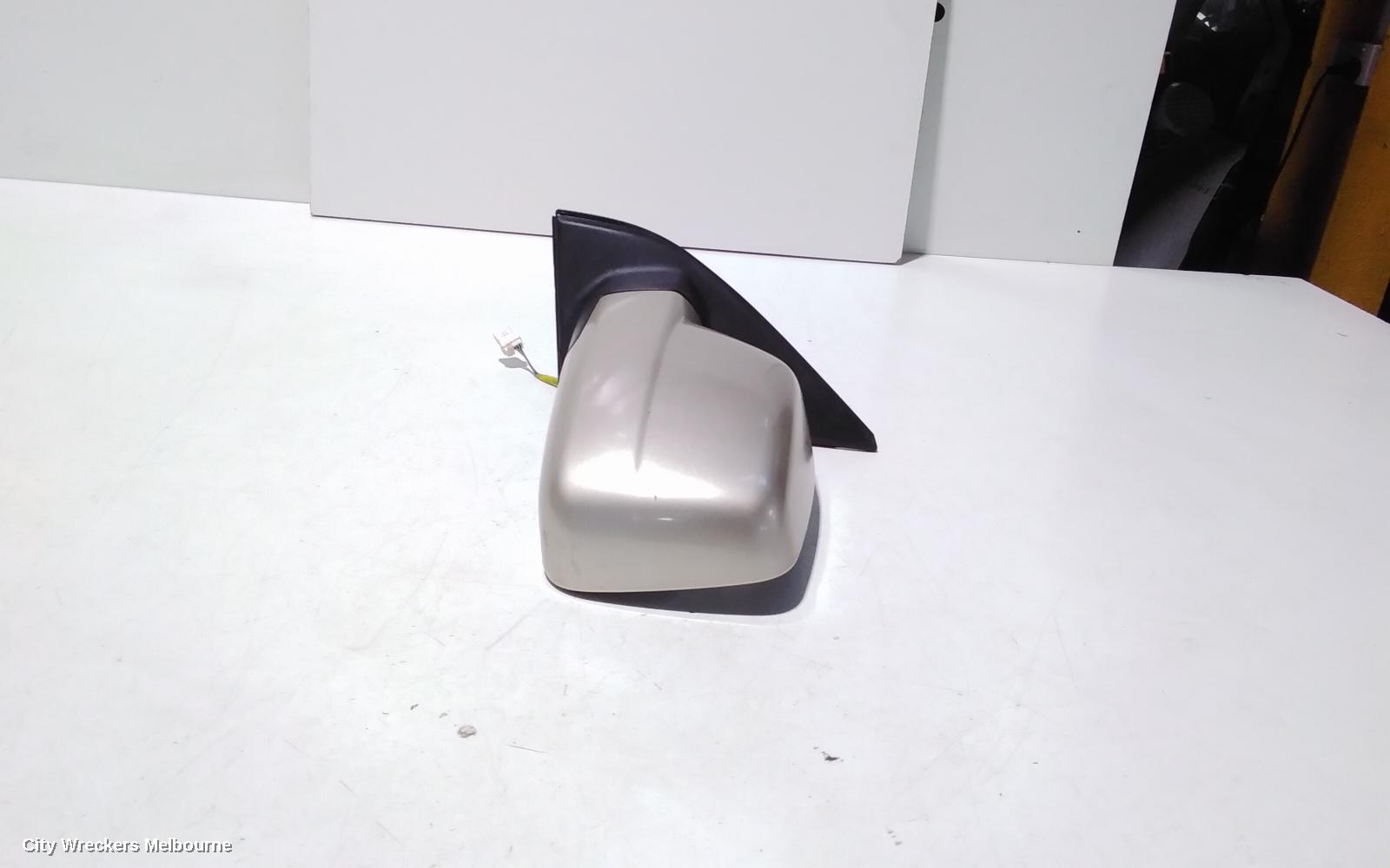 NISSAN XTRAIL LEFT DOOR MIRROR, T30, 3 WIRE TYPE, 10/2001 - 09/2007