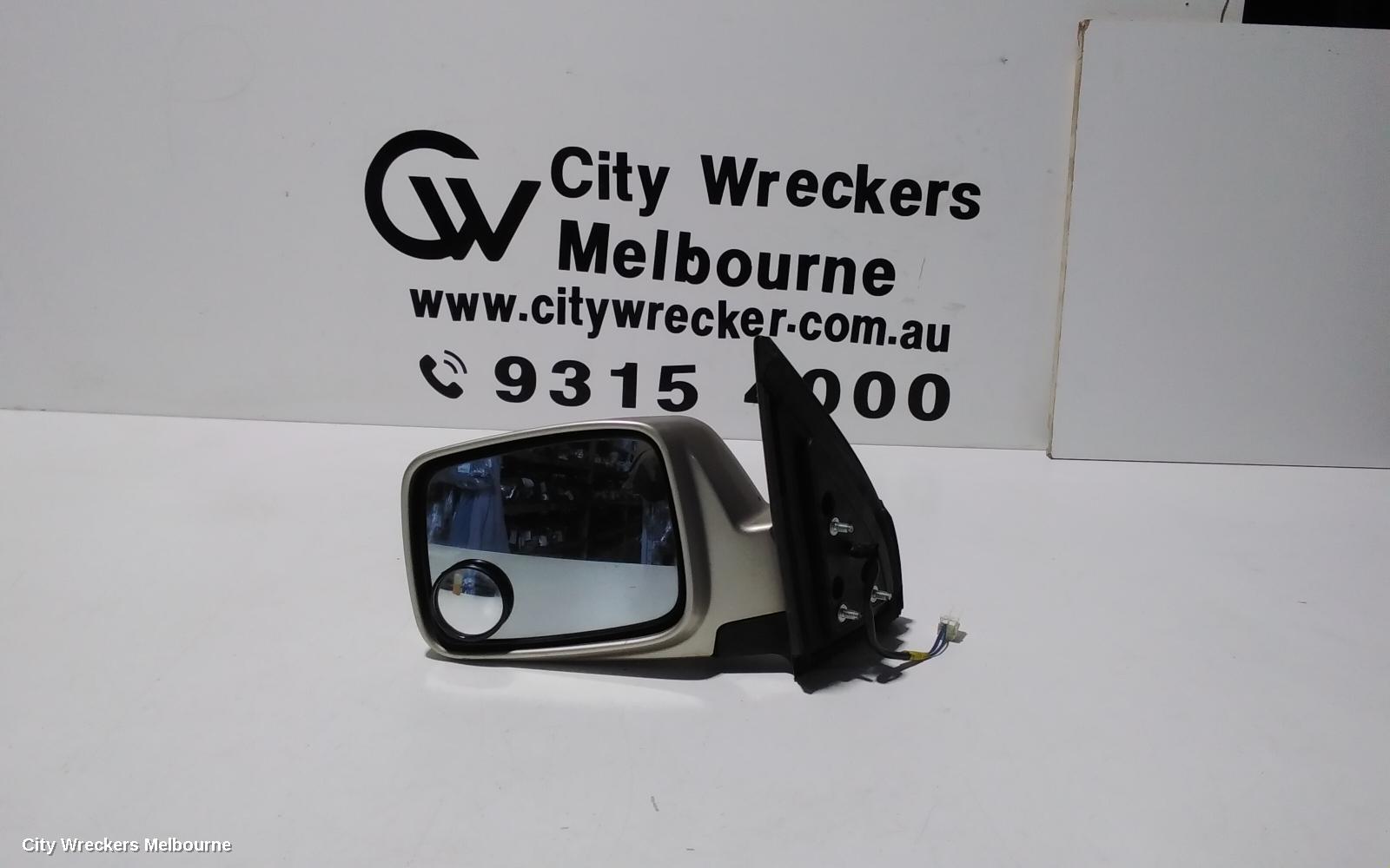 NISSAN XTRAIL LEFT DOOR MIRROR, T30, 3 WIRE TYPE, 10/2001 - 09/2007