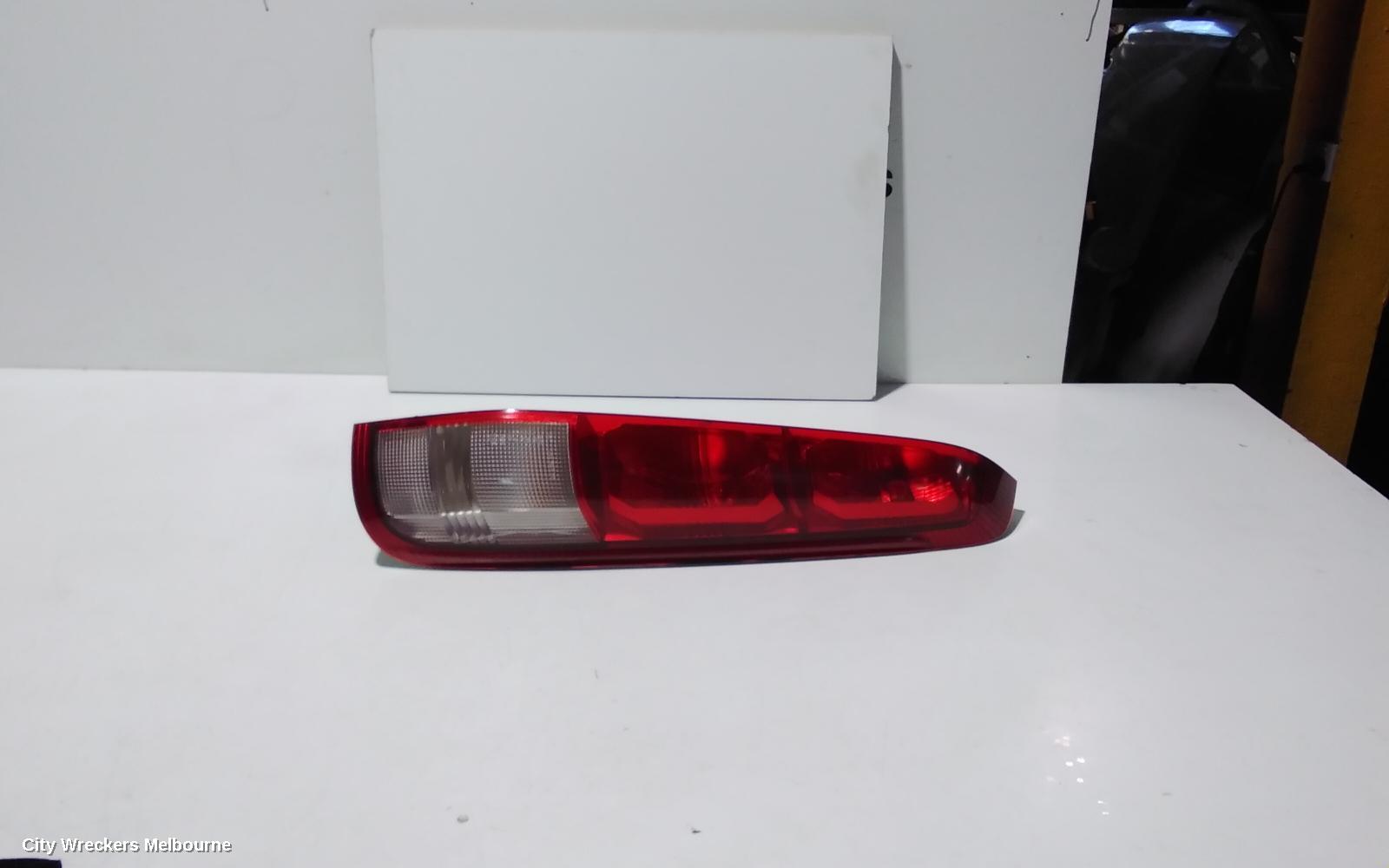 NISSAN XTRAIL RIGHT TAILLIGHT, T30, ST/ST-S/ST-X/TI/TI-L, 11/2003 - 09/2007