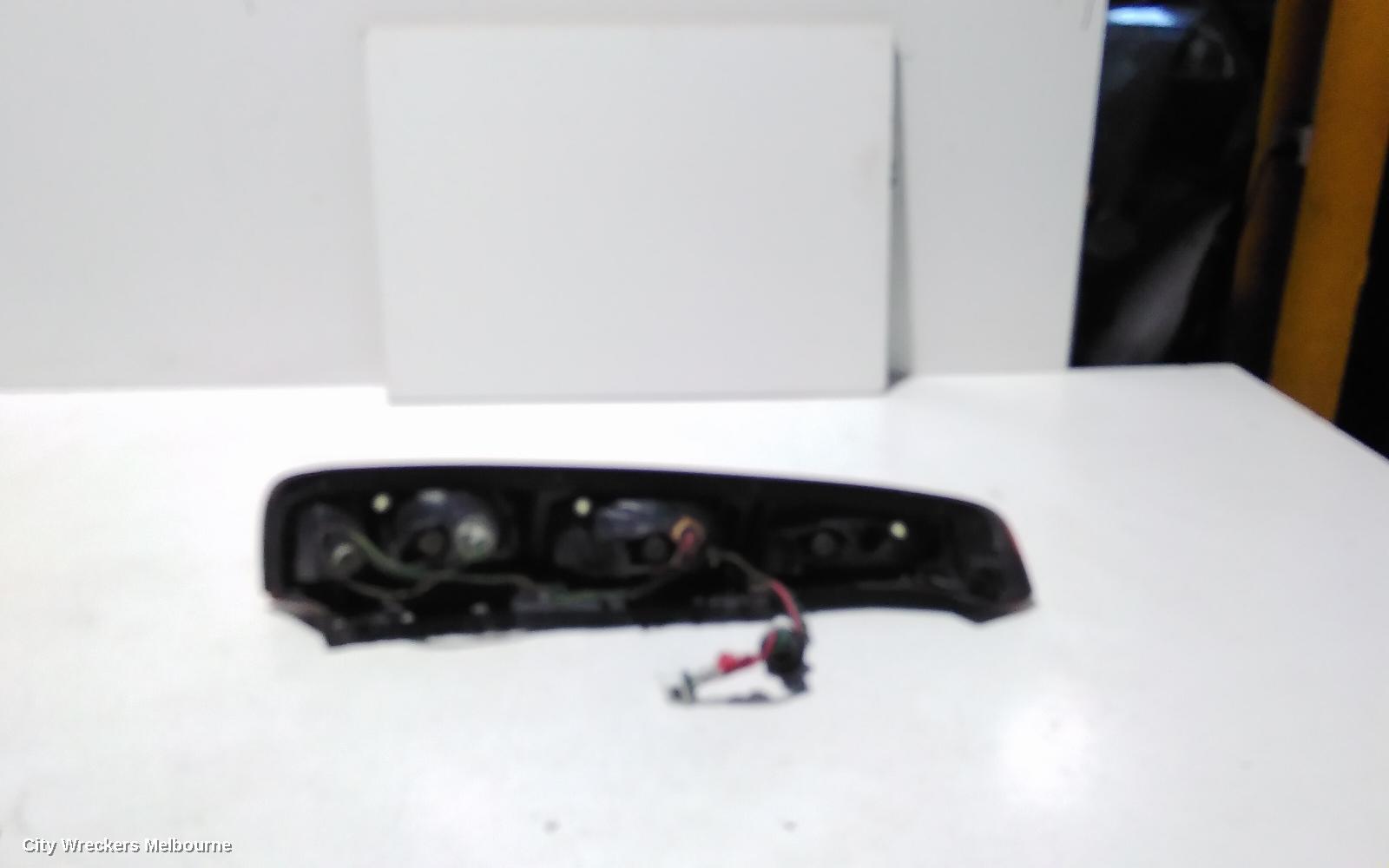 NISSAN XTRAIL RIGHT TAILLIGHT, T30, ST/ST-S/ST-X/TI/TI-L, 11/2003 - 09/2007