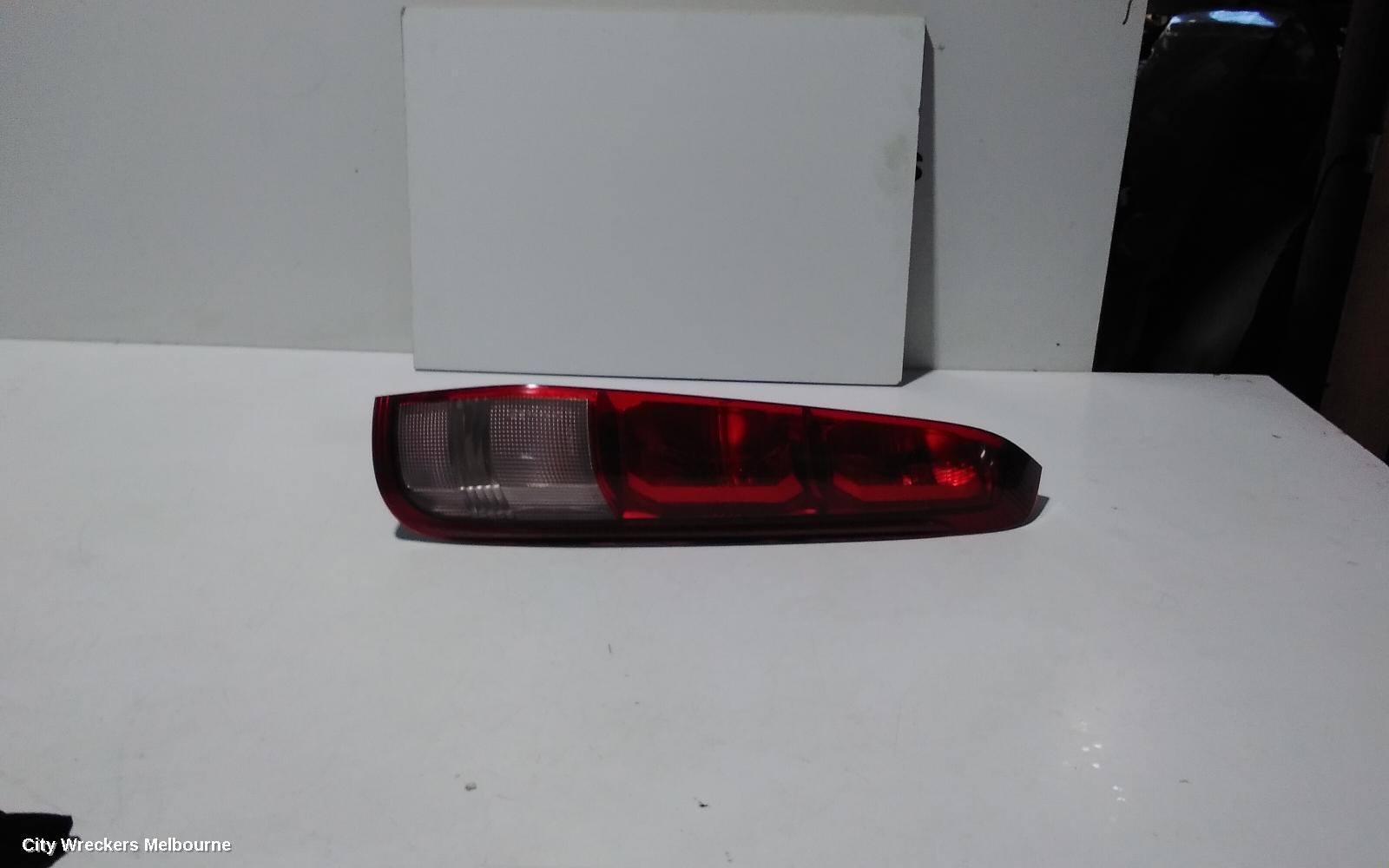 NISSAN XTRAIL RIGHT TAILLIGHT, T30, ST/ST-S/ST-X/TI/TI-L, 11/2003 - 09/2007