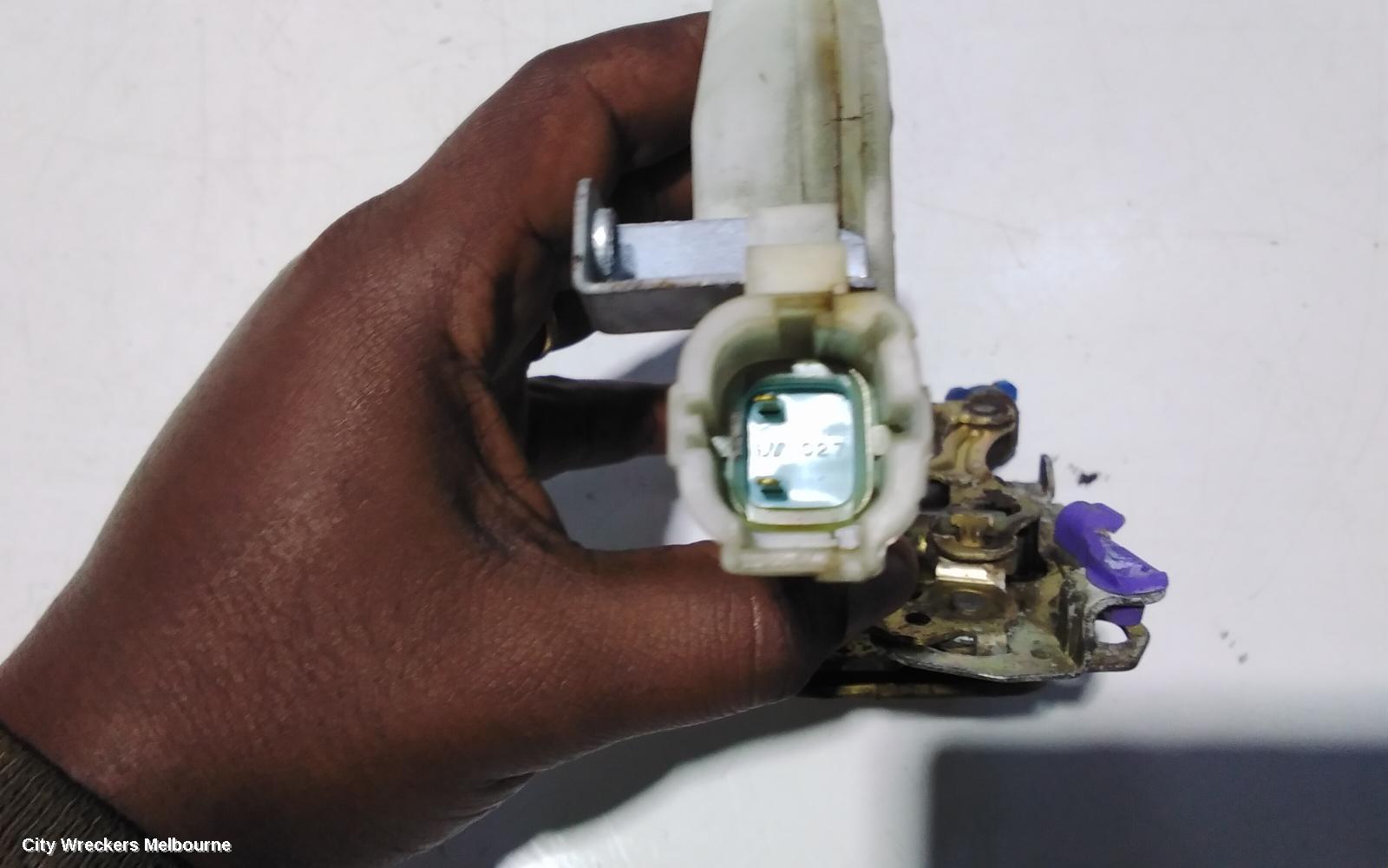NISSAN XTRAIL DOOR/BOOT/GATE LOCK, LEFT FRONT DOOR LOCK, T30, 10/2001 - 09/2007