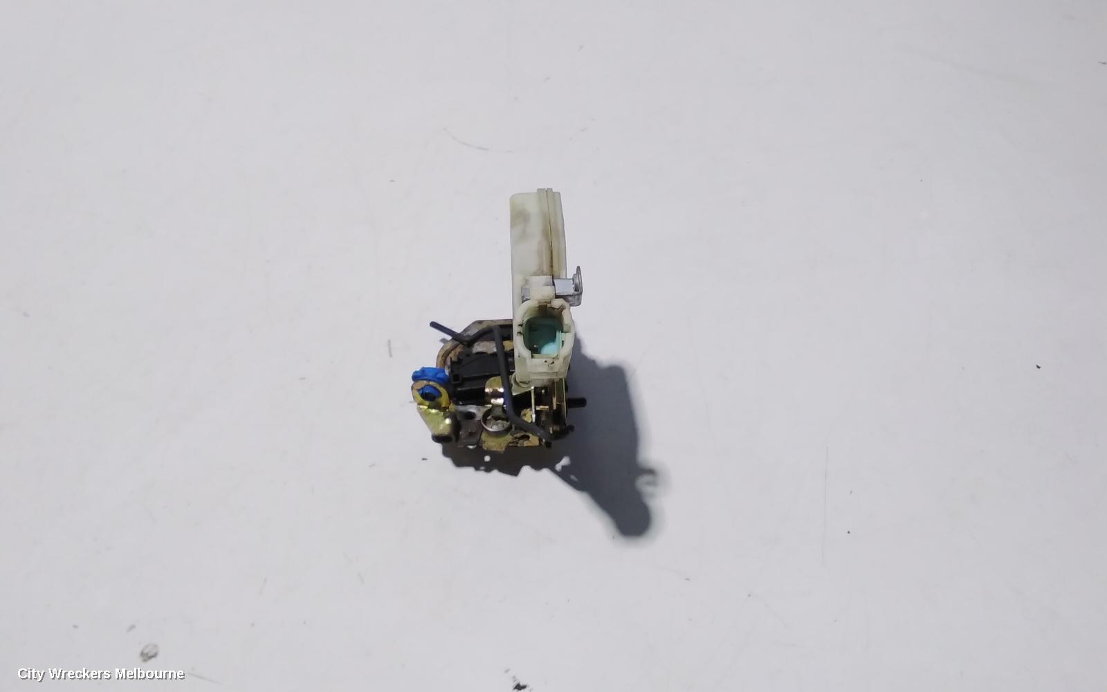 NISSAN XTRAIL DOOR/BOOT/GATE LOCK, RIGHT REAR DOOR LOCK, T30, 10/2001 - 09/2007