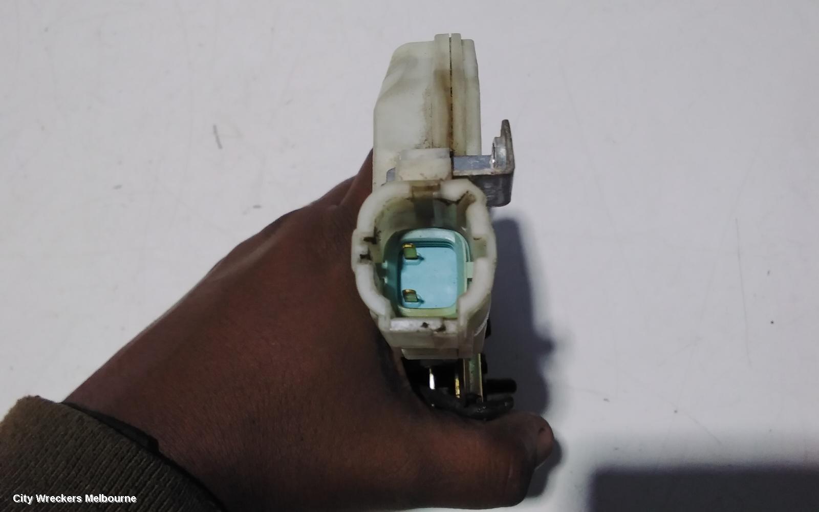NISSAN XTRAIL DOOR/BOOT/GATE LOCK, RIGHT REAR DOOR LOCK, T30, 10/2001 - 09/2007
