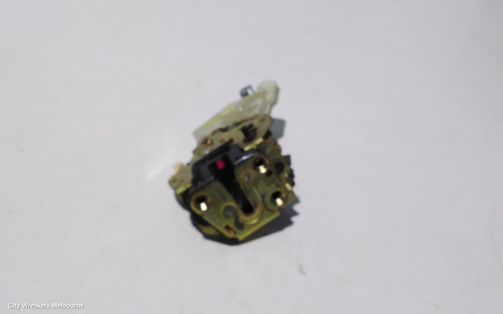 NISSAN XTRAIL DOOR/BOOT/GATE LOCK, LEFT REAR DOOR LOCK, T30, 10/2001 - 09/2007