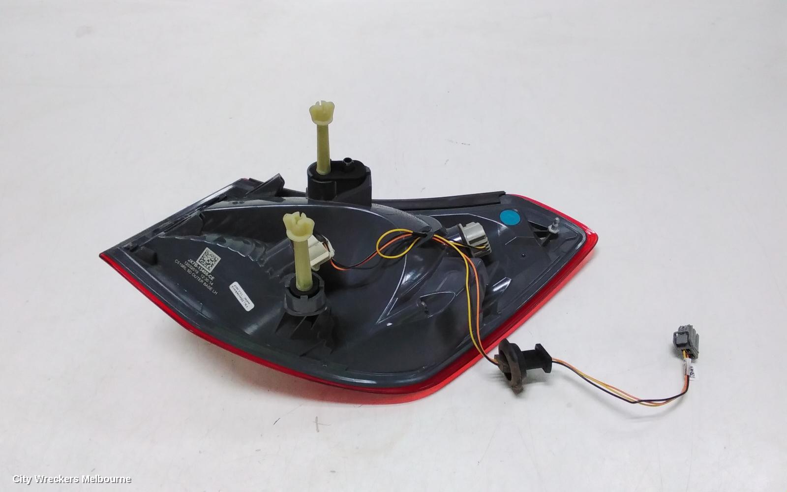 FORD FOCUS LEFT TAILLIGHT, SA, HATCH, NON LED TYPE, 10/2018 ONWARDS