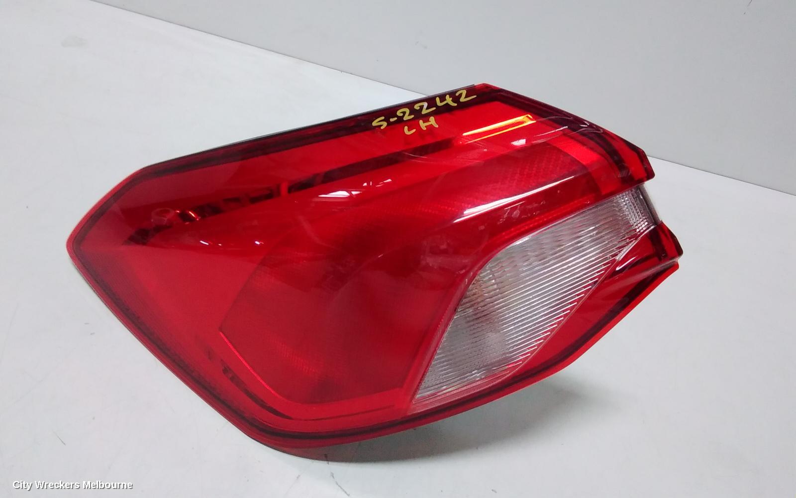 FORD FOCUS LEFT TAILLIGHT, SA, HATCH, NON LED TYPE, 10/2018 ONWARDS