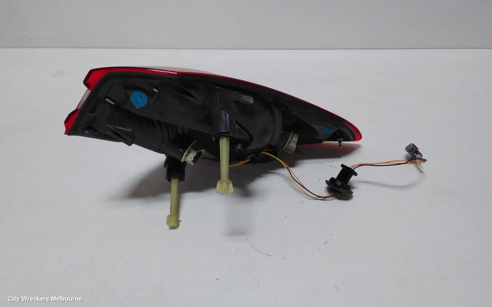 FORD FOCUS LEFT TAILLIGHT, SA, HATCH, NON LED TYPE, 10/2018 ONWARDS