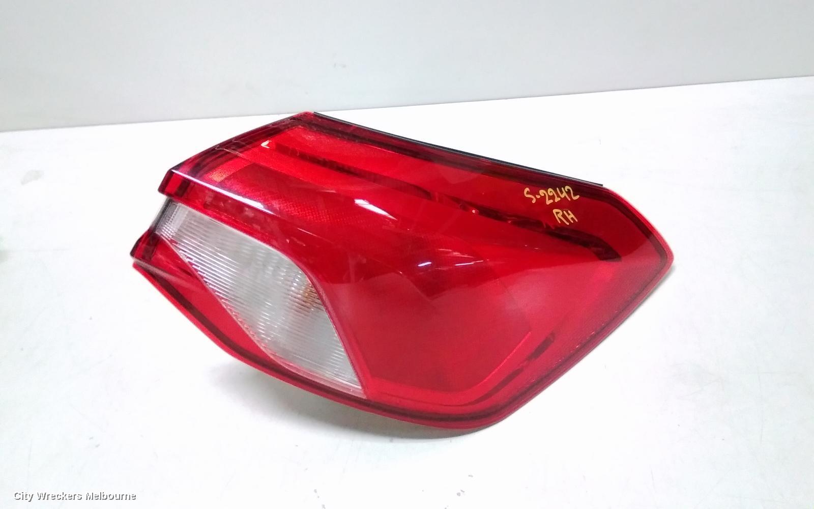 FORD FOCUS RIGHT TAILLIGHT, SA, HATCH, NON LED TYPE, 10/2018 ONWARDS