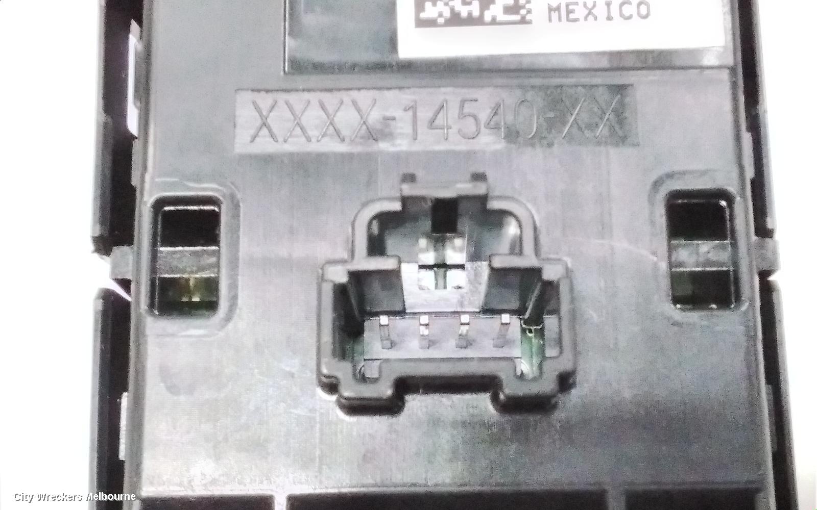 FORD FOCUS PWR DR WIND SWITCH, RH FRONT (MASTER SWITCH), SA, 12/2018 - 06/2021