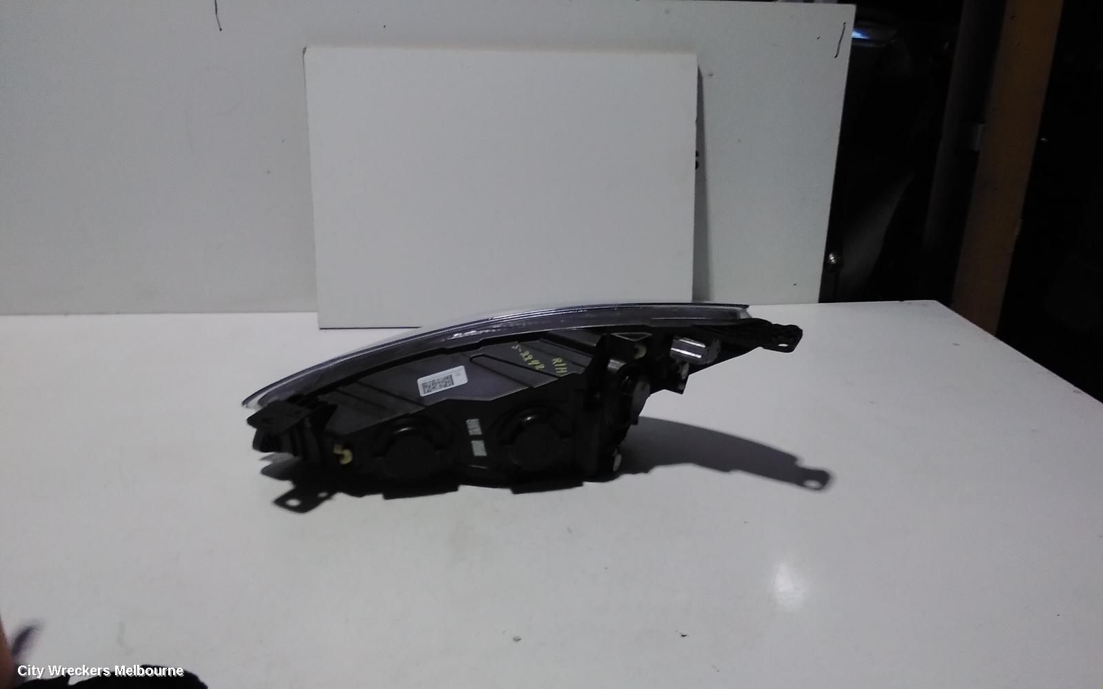 FORD FOCUS RIGHT HEADLAMP, SA, HALOGEN TYPE, 10/2018 ONWARDS