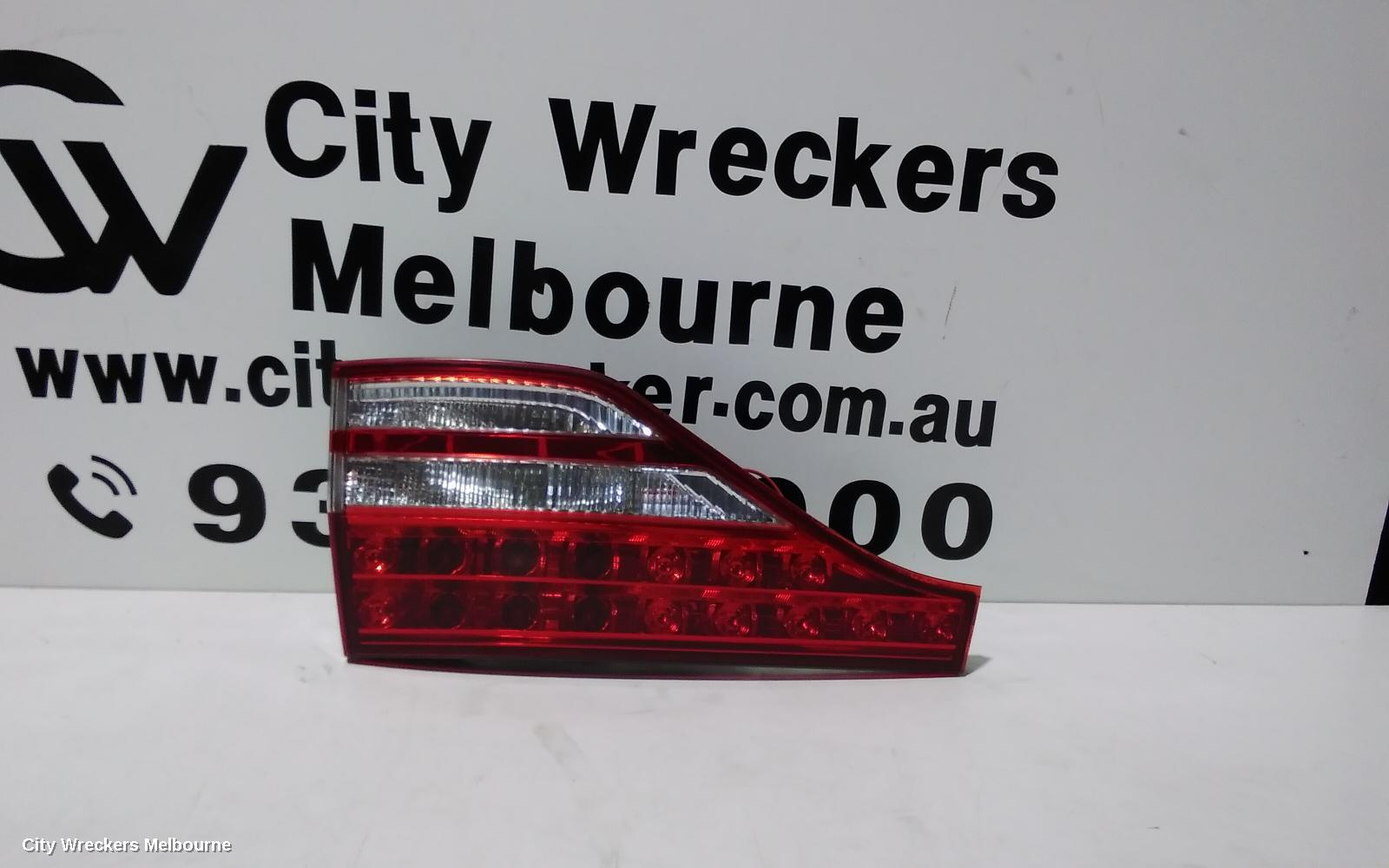 TOYOTA TARAGO REAR GARNISH, TAILGATE LAMP (RH SIDE), ACR50R, 03/2006 - 12/2008