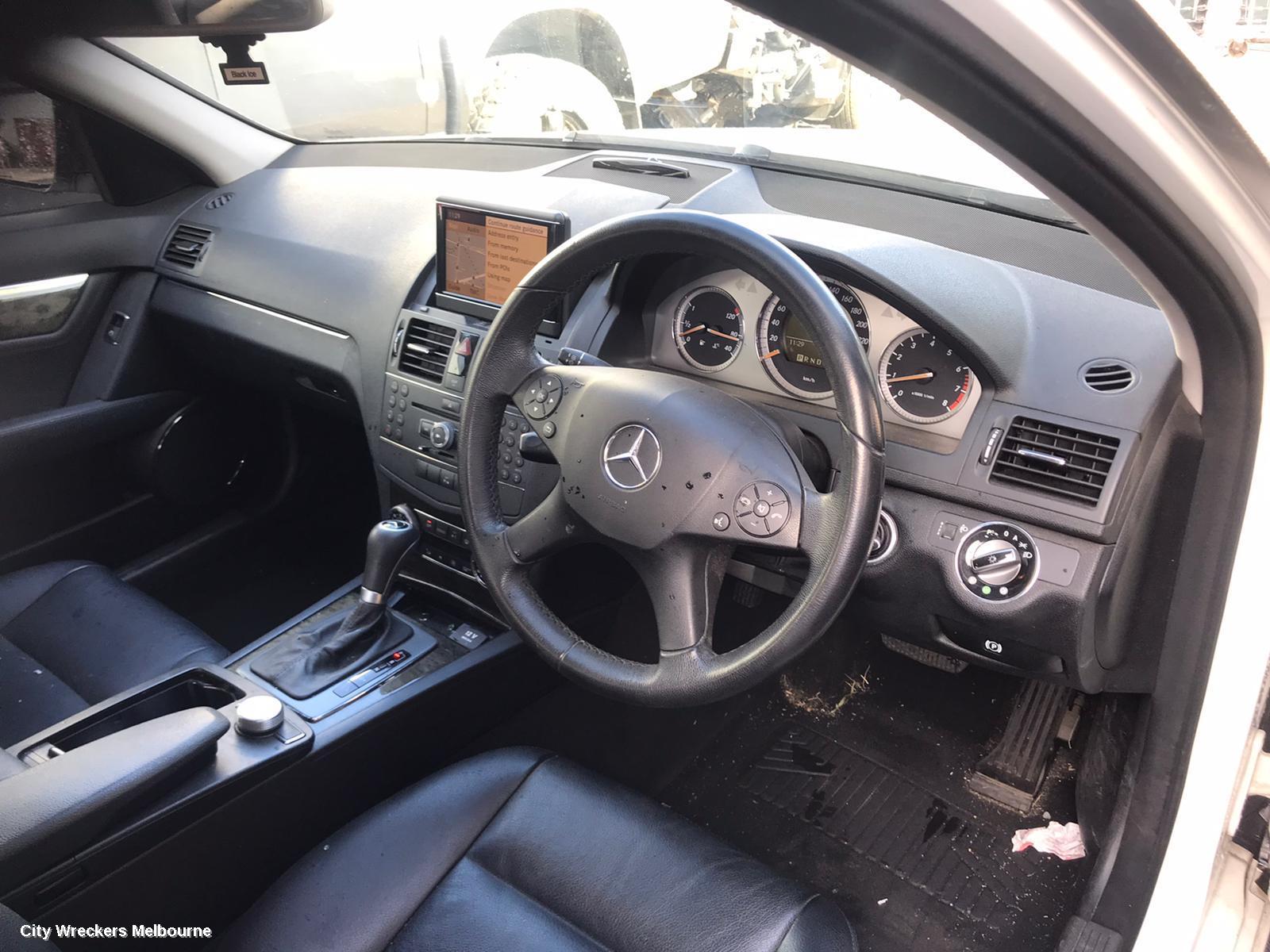 MERCEDES C CLASS LEFT FRONT DOOR WINDOW, W204/S204, 07/2007 - 05/2011