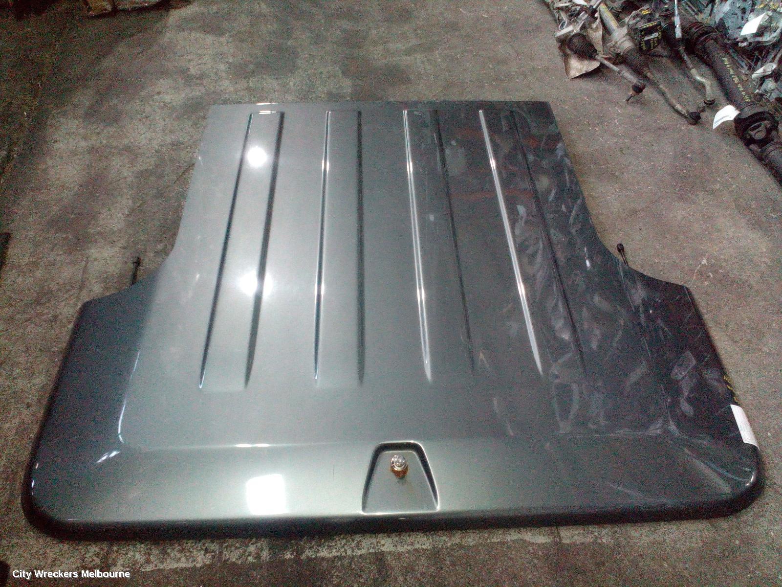 VOLKSWAGEN AMAROK TONNEAU/COVER, TONNEAU-HARD, 2H, DUAL CAB, 02/2011 ONWARDS