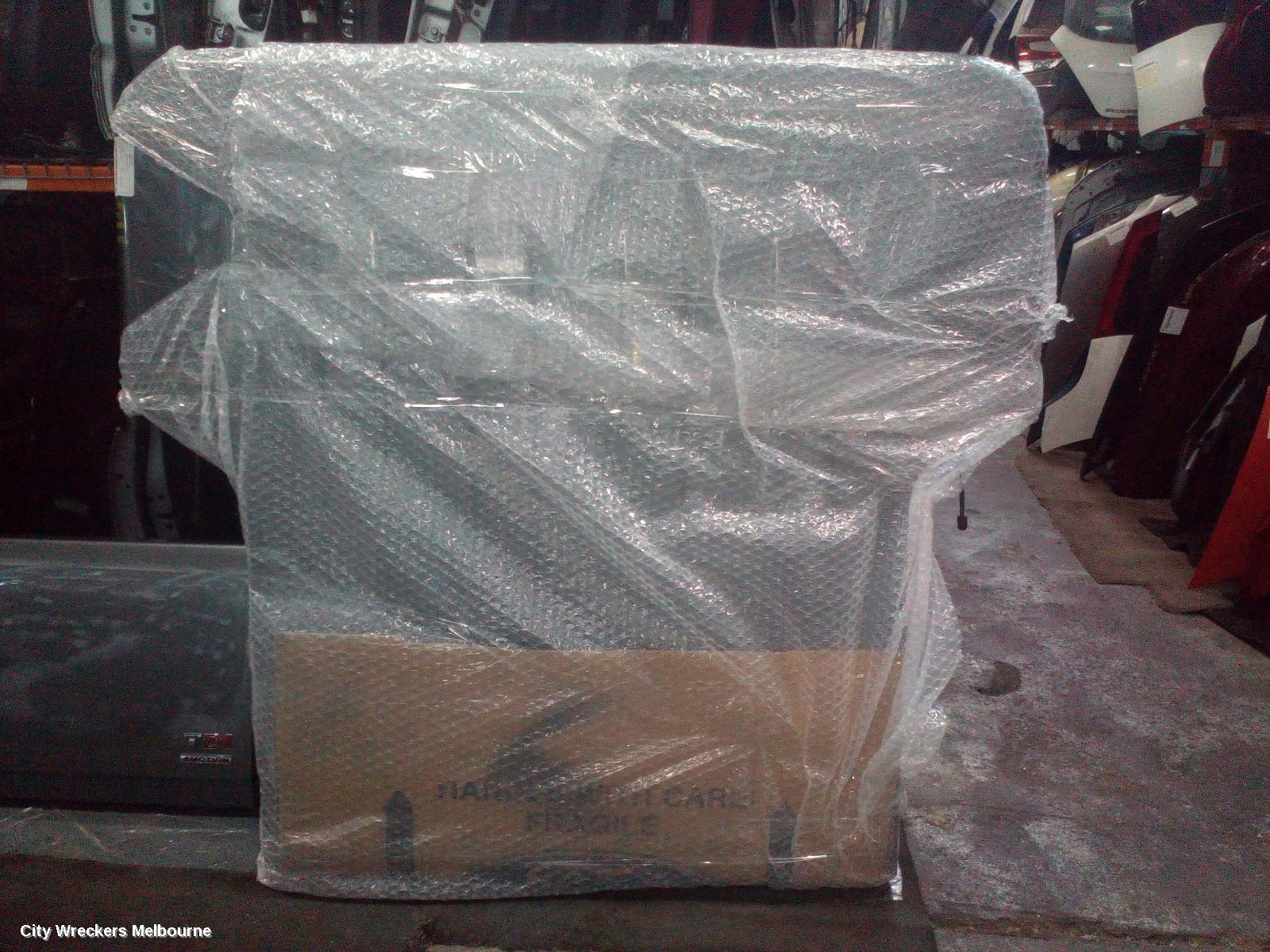VOLKSWAGEN AMAROK TONNEAU/COVER, TONNEAU-HARD, 2H, DUAL CAB, 02/2011 ONWARDS