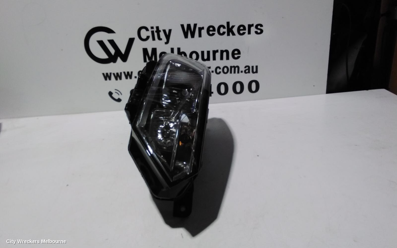 VOLKSWAGEN PASSAT RIGHT HEADLAMP, B8/MK7, HALOGEN TYPE, 06/2015 - 10/2019