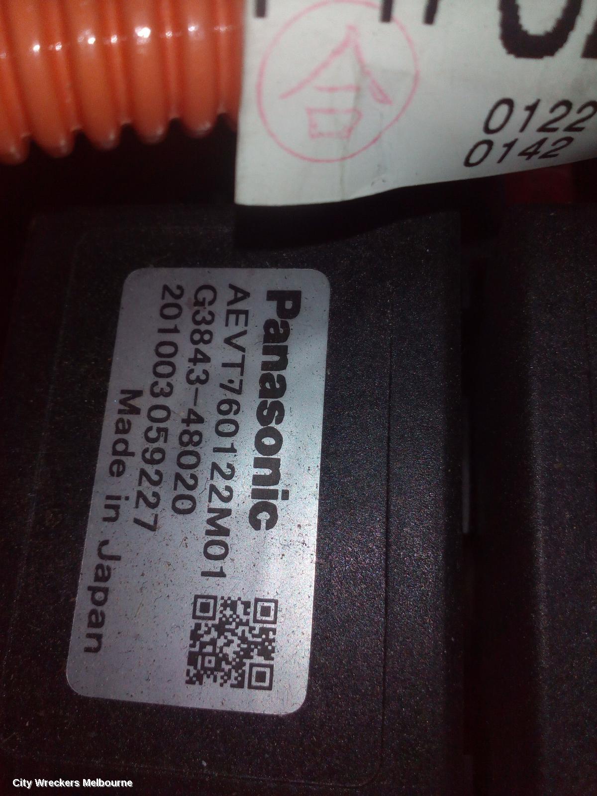 TOYOTA PRIUS BATTERY, 12 VOLT BATTERY (LOCATED IN RIGHT REAR QUARTER), NHW20R-ZVW30R, 10/2003 - 12/2015