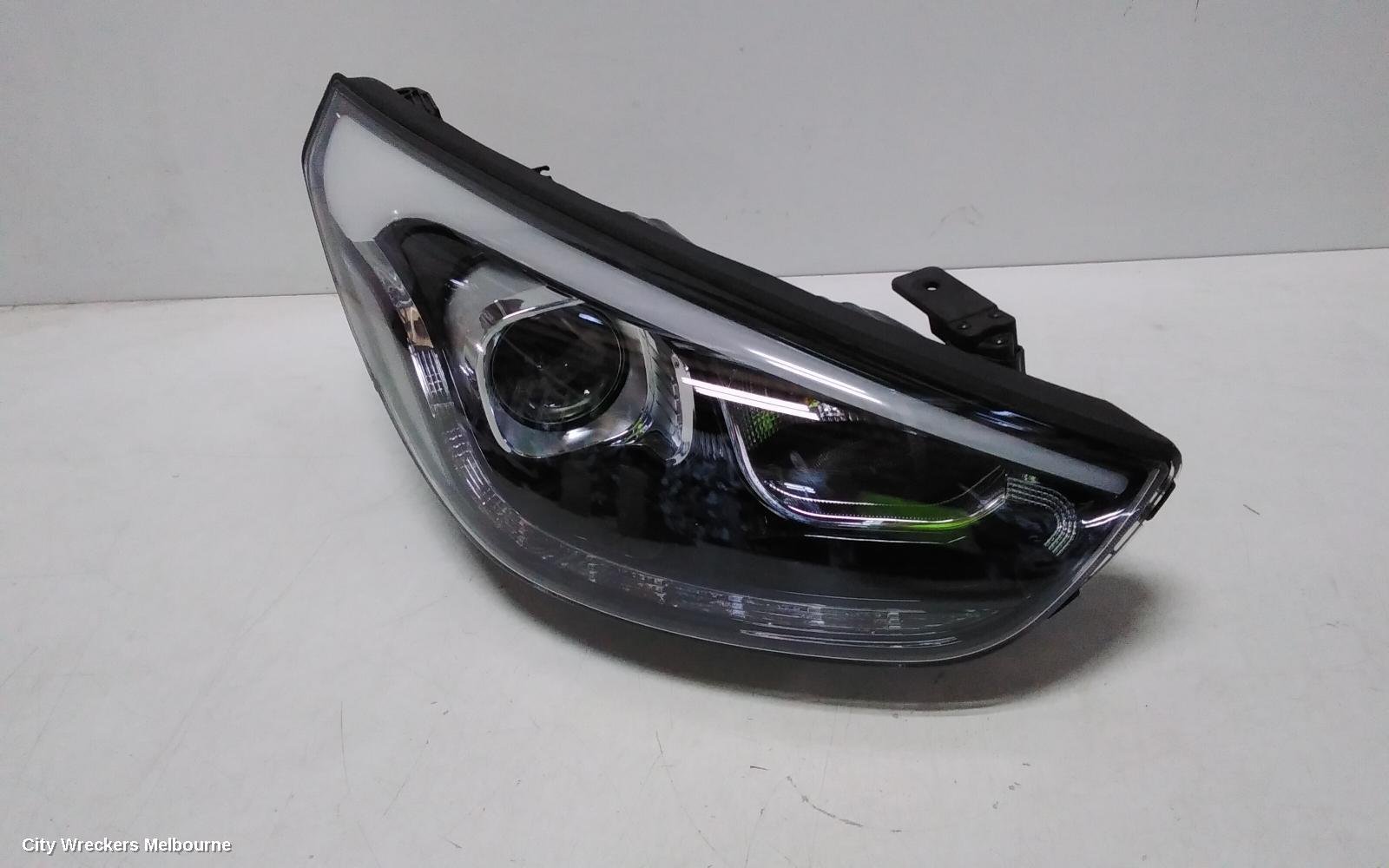 HYUNDAI IX35 RIGHT HEADLAMP, LM SERIES, KOREAN BUILT (VIN KMHJ), LED AT BOTTOM TYPE, 09/2013 - 01/2016
