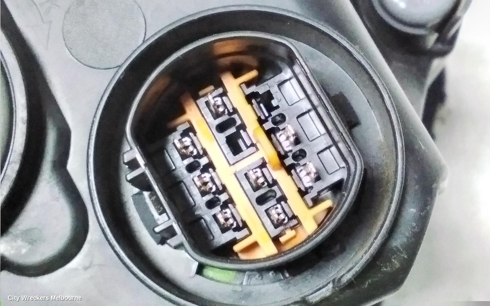 HYUNDAI IX35 LEFT HEADLAMP, LM SERIES, KOREAN BUILT (VIN KMHJ), LED AT BOTTOM TYPE, 09/2013 - 01/2016