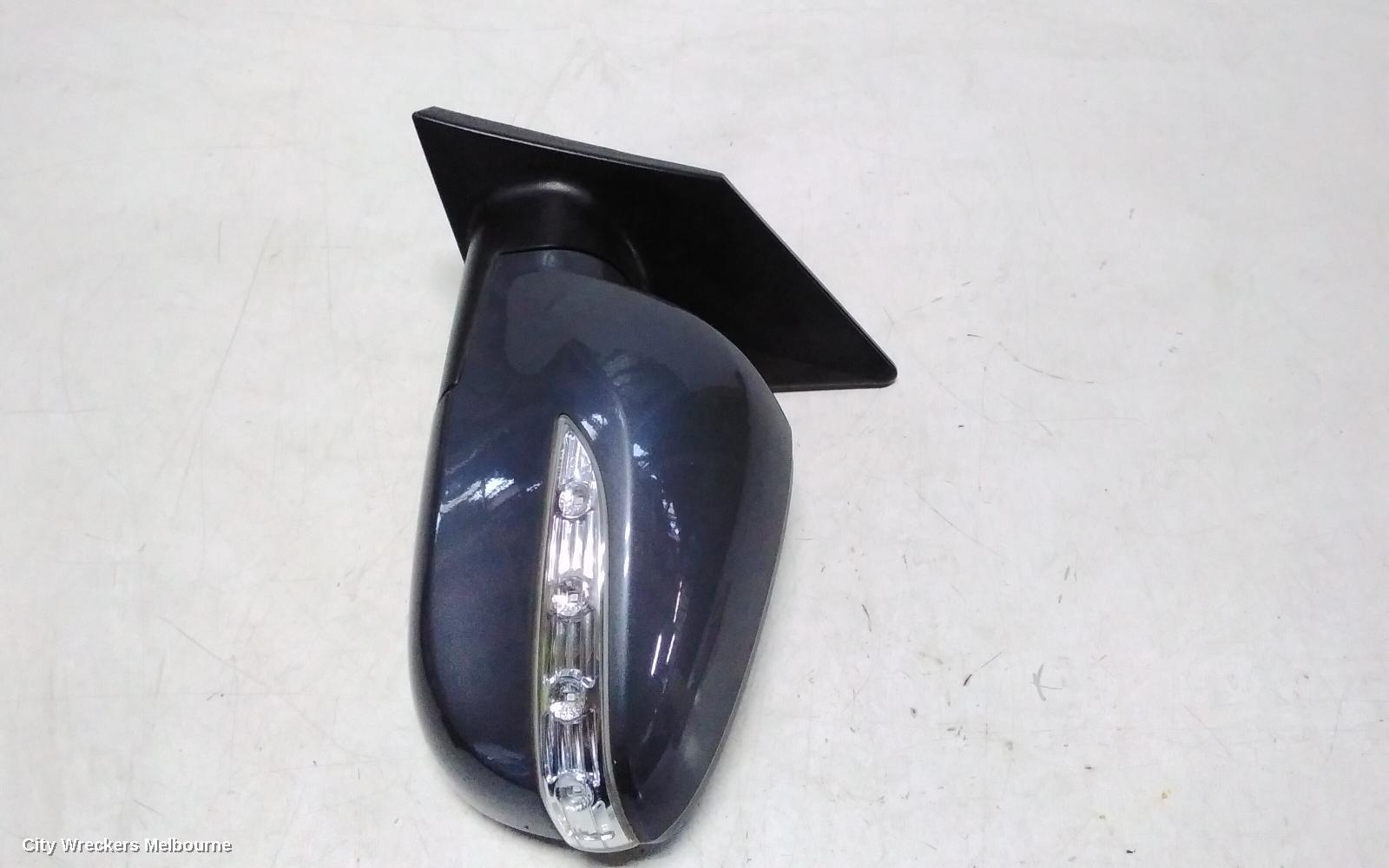 HYUNDAI IX35 LEFT DOOR MIRROR, LM SERIES, MANUAL FOLD (6 PIN), 11/2009 - 01/2016