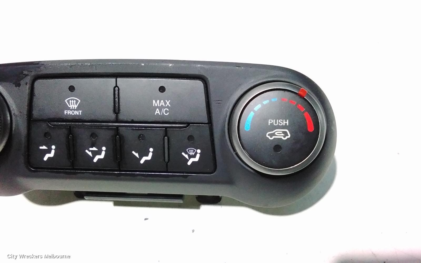 HYUNDAI IX35 HEATER/AC CONTROLS, LM SERIES, STANDARD TYPE (2 BUTTONS ON TOP), 11/2009 - 09/2013