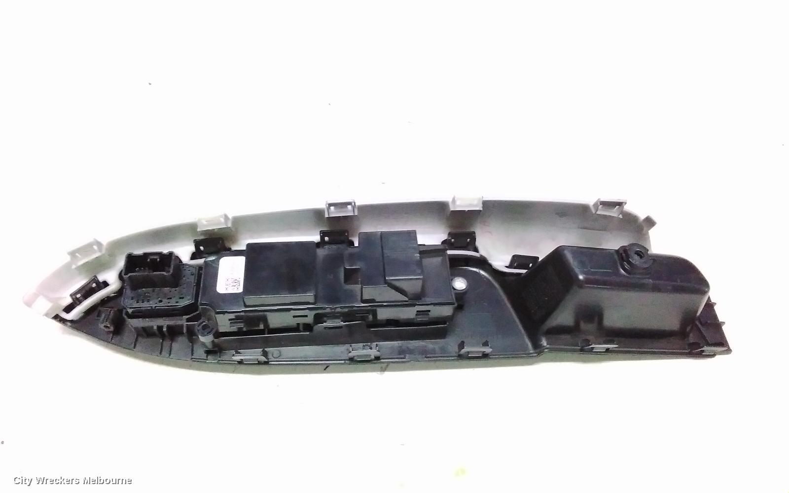 SUZUKI BALENO PWR DR WIND SWITCH, RH FRONT (MASTER SWITCH), EW, 04/2016 ONWARDS