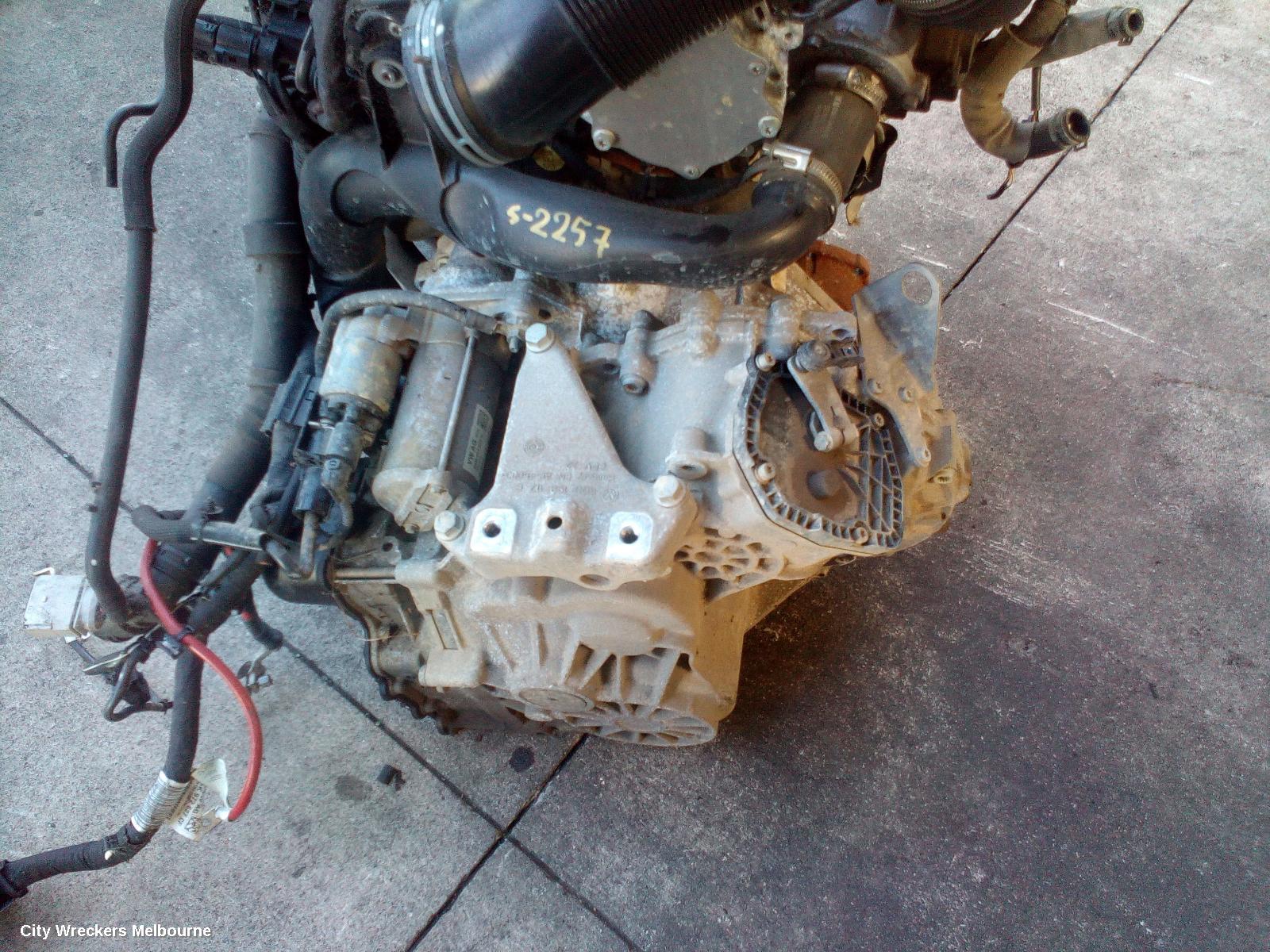 VOLKSWAGEN PASSAT TRANS/GEARBOX, AUTO, PETROL, 1.8, TURBO, B8/MK7, REY CODE, 06/2015 - 10/2019