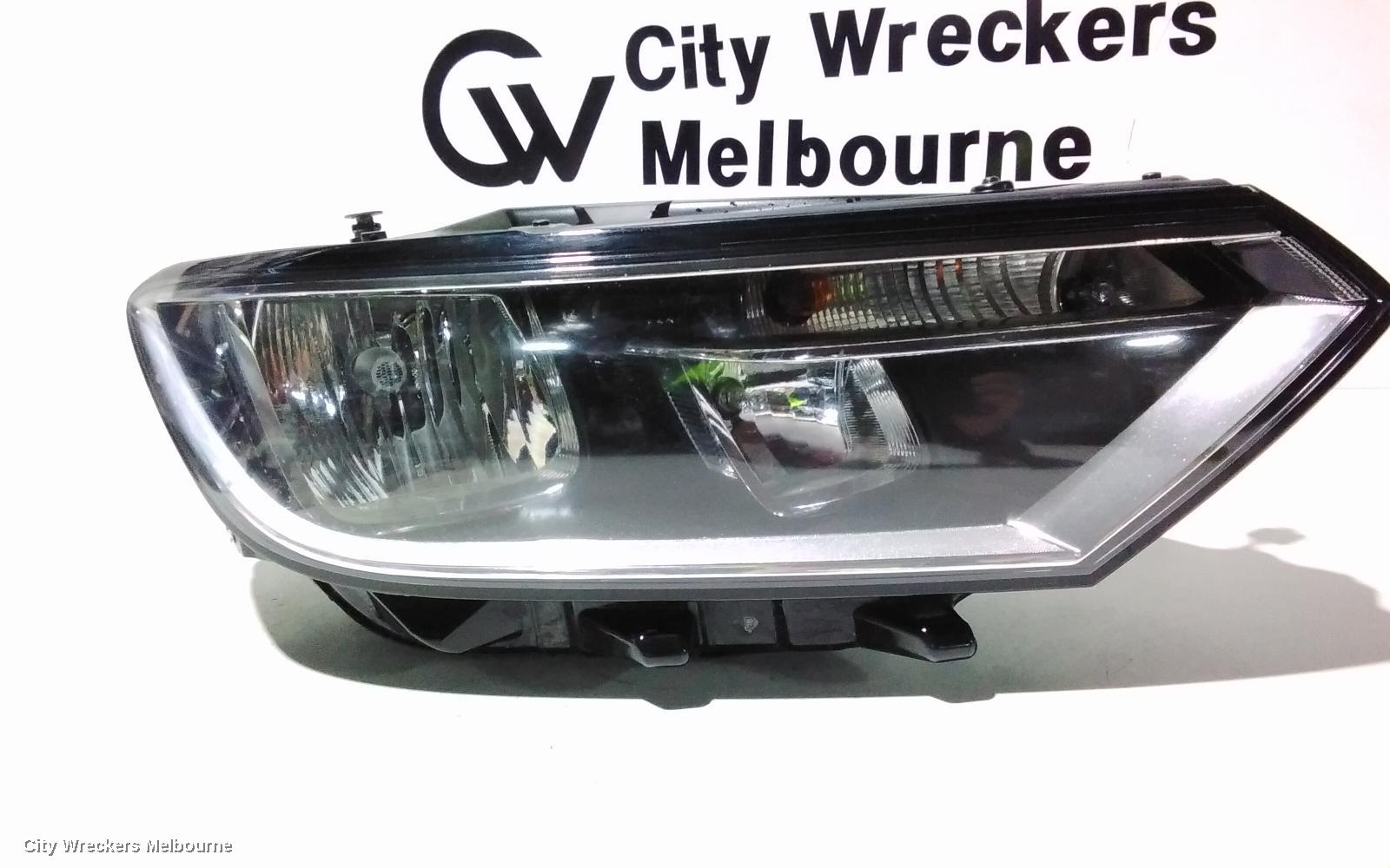 VOLKSWAGEN PASSAT RIGHT HEADLAMP, B8/MK7, HALOGEN TYPE, 06/2015 - 10/2019