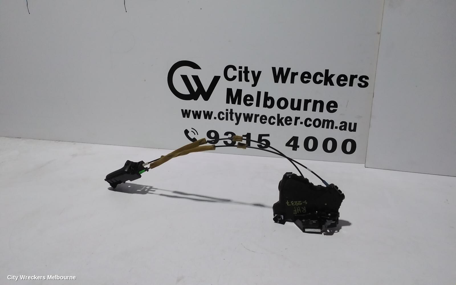 TOYOTA HIACE DOOR/BOOT/GATE LOCK, RIGHT FRONT DOOR LOCK, TRH/KDH, 03/2005 - 04/2019