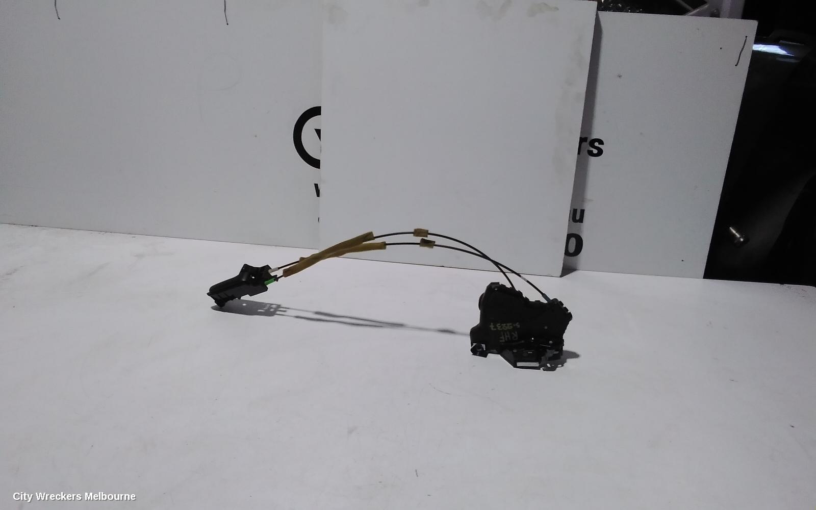 TOYOTA HIACE DOOR/BOOT/GATE LOCK, RIGHT FRONT DOOR LOCK, TRH/KDH, 03/2005 - 04/2019
