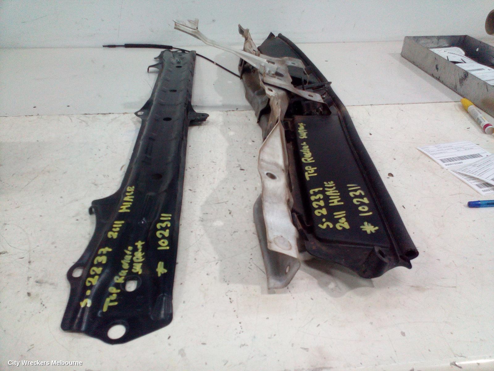 TOYOTA HIACE BONNET LOCK/SUPPORT, TRH/KDH, LOCK ONLY, 03/2005 - 04/2019