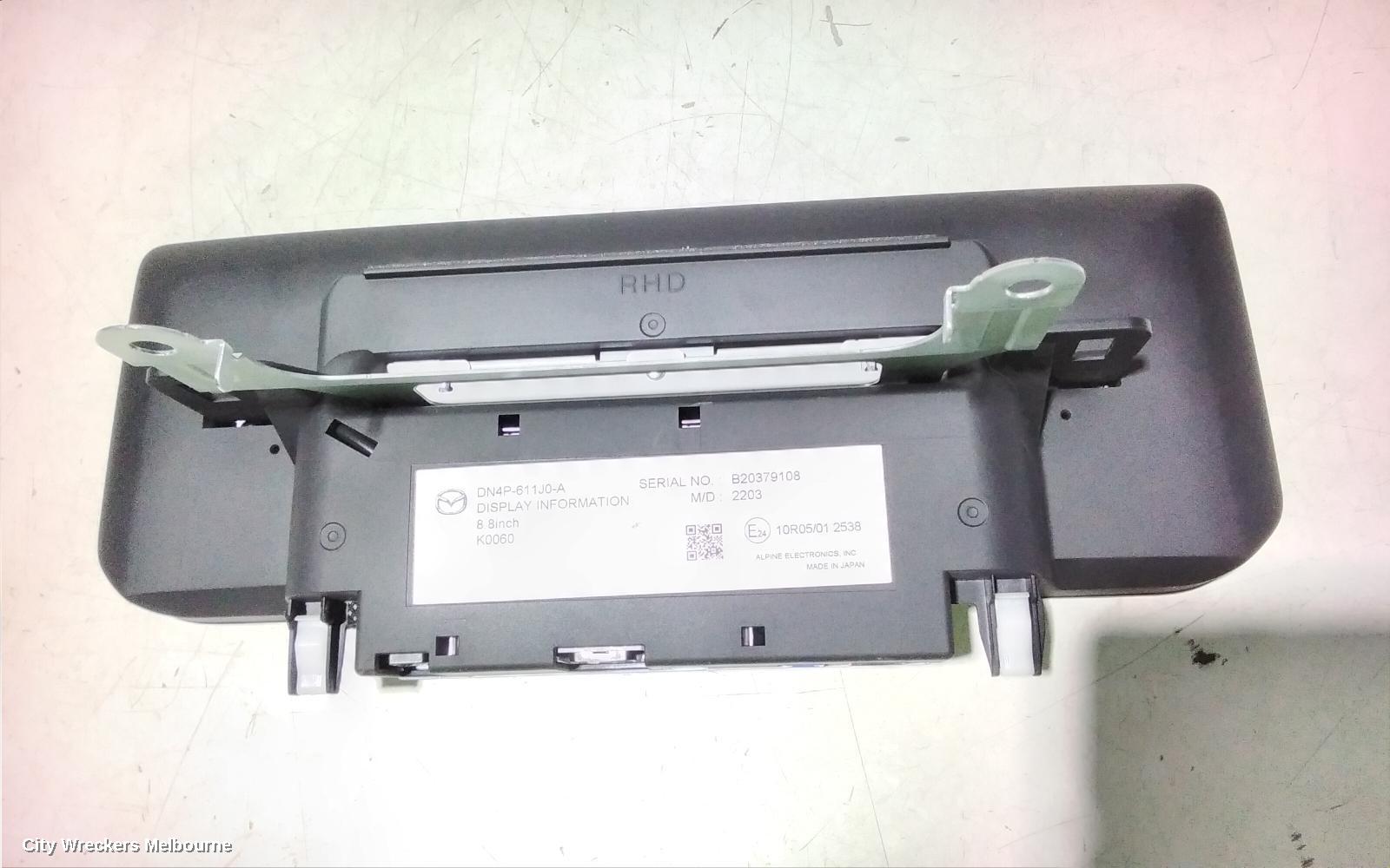 MAZDA MX30 RADIO/CD/DVD/SAT/TV, HEAD UNIT, DR, 11/2020 ONWARDS